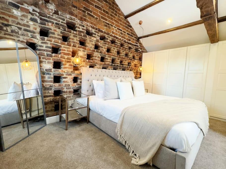 Whitkirk Cottage