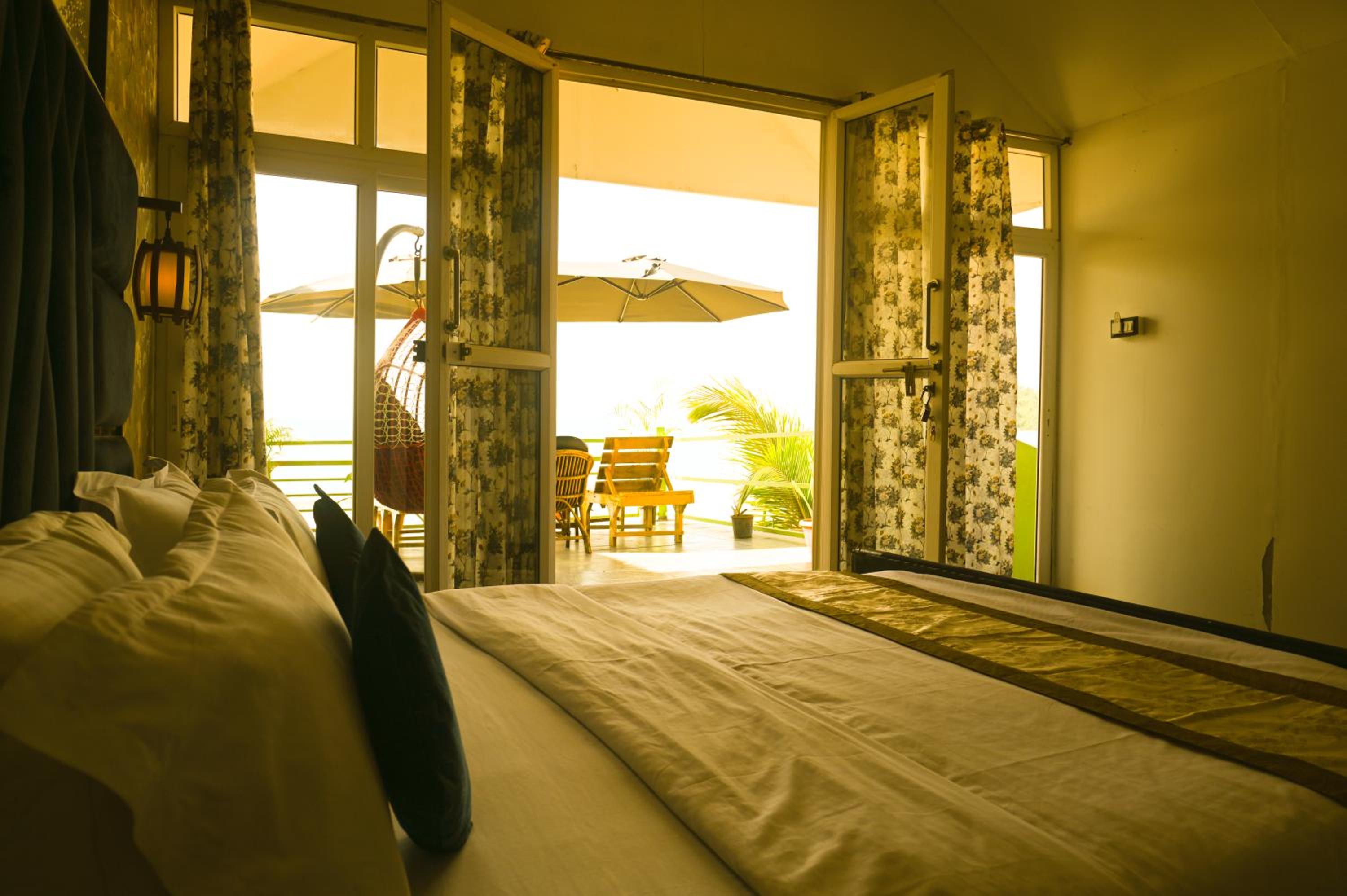 SUNBATH beach EXOTICA