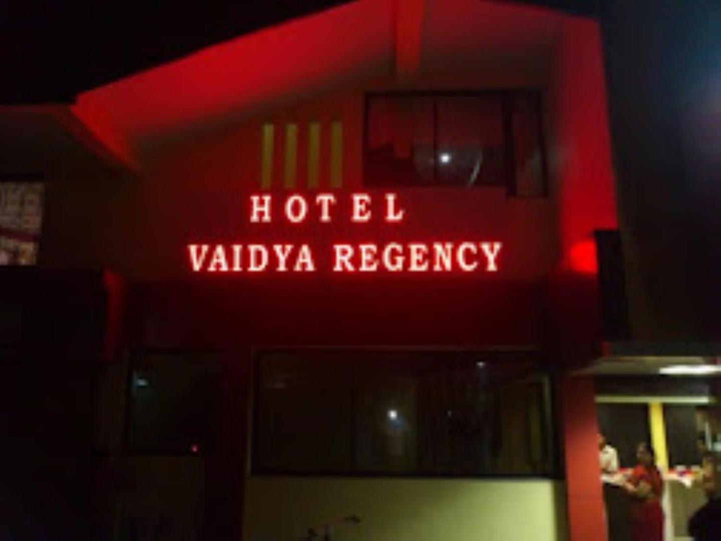 HOTEL VAIDYA REGENCY & MANUHAR RESTAURANT, Balaghat