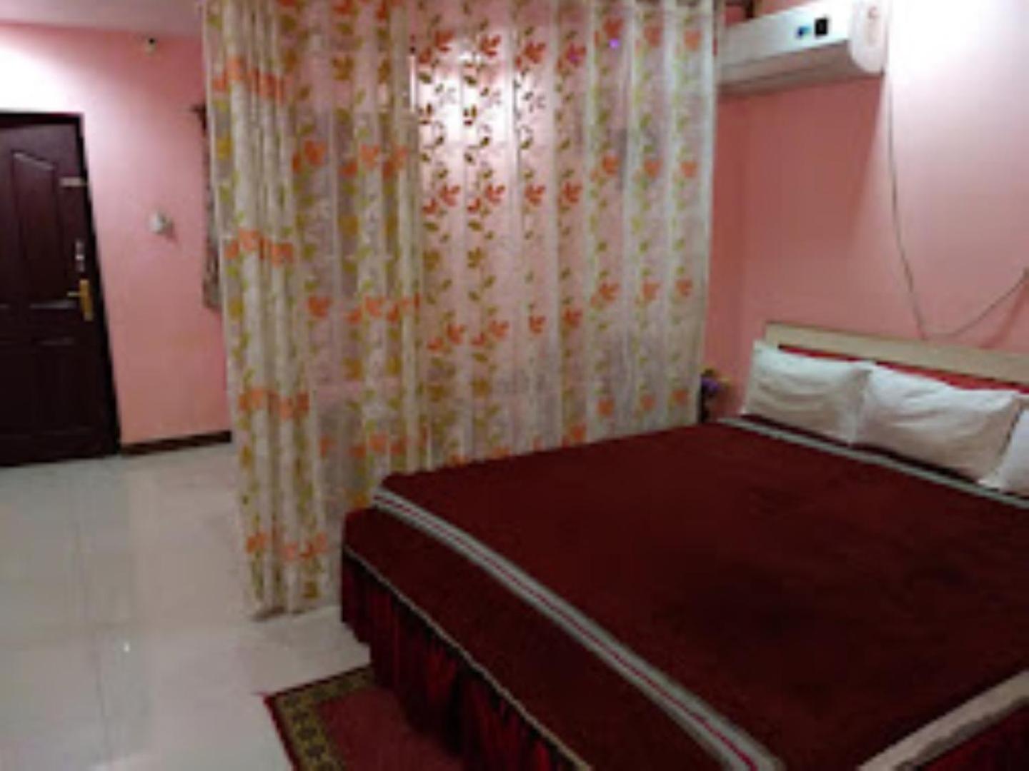 HOTEL VAIDYA REGENCY & MANUHAR RESTAURANT, Balaghat