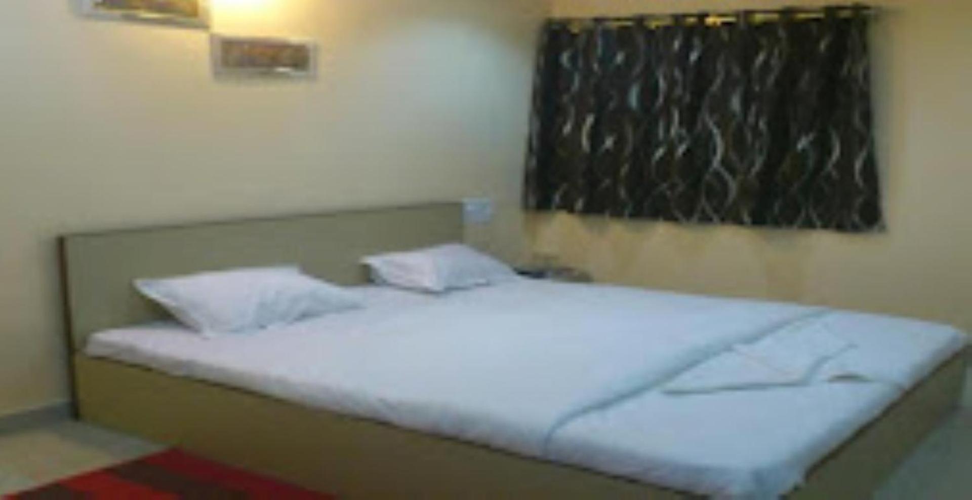 HOTEL VAIDYA REGENCY & MANUHAR RESTAURANT, Balaghat