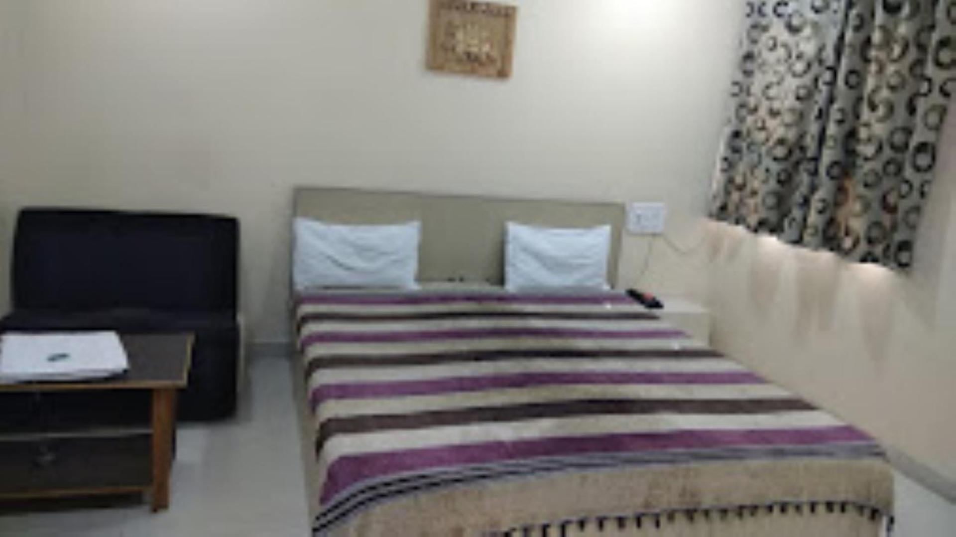 HOTEL VAIDYA REGENCY & MANUHAR RESTAURANT, Balaghat