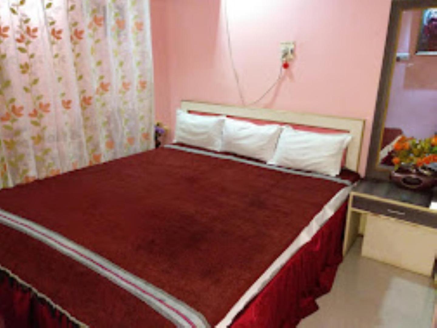 HOTEL VAIDYA REGENCY & MANUHAR RESTAURANT, Balaghat