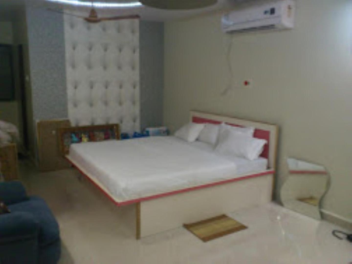 HOTEL VAIDYA REGENCY & MANUHAR RESTAURANT, Balaghat