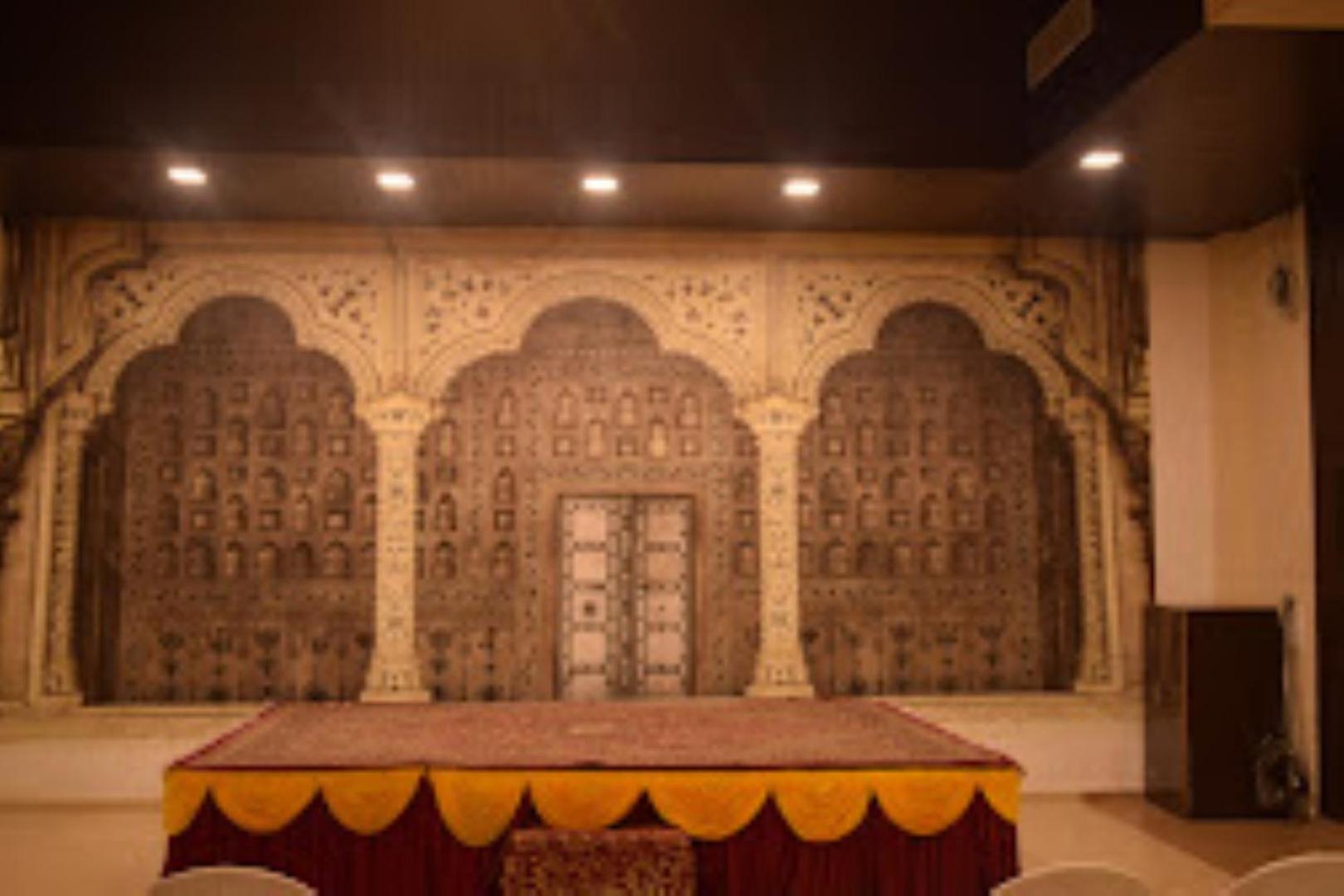 HOTEL VAIDYA REGENCY & MANUHAR RESTAURANT, Balaghat