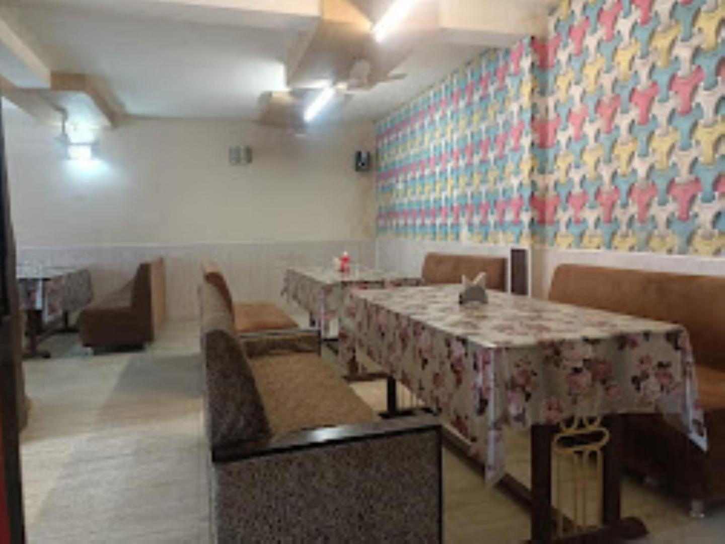 HOTEL VAIDYA REGENCY & MANUHAR RESTAURANT, Balaghat