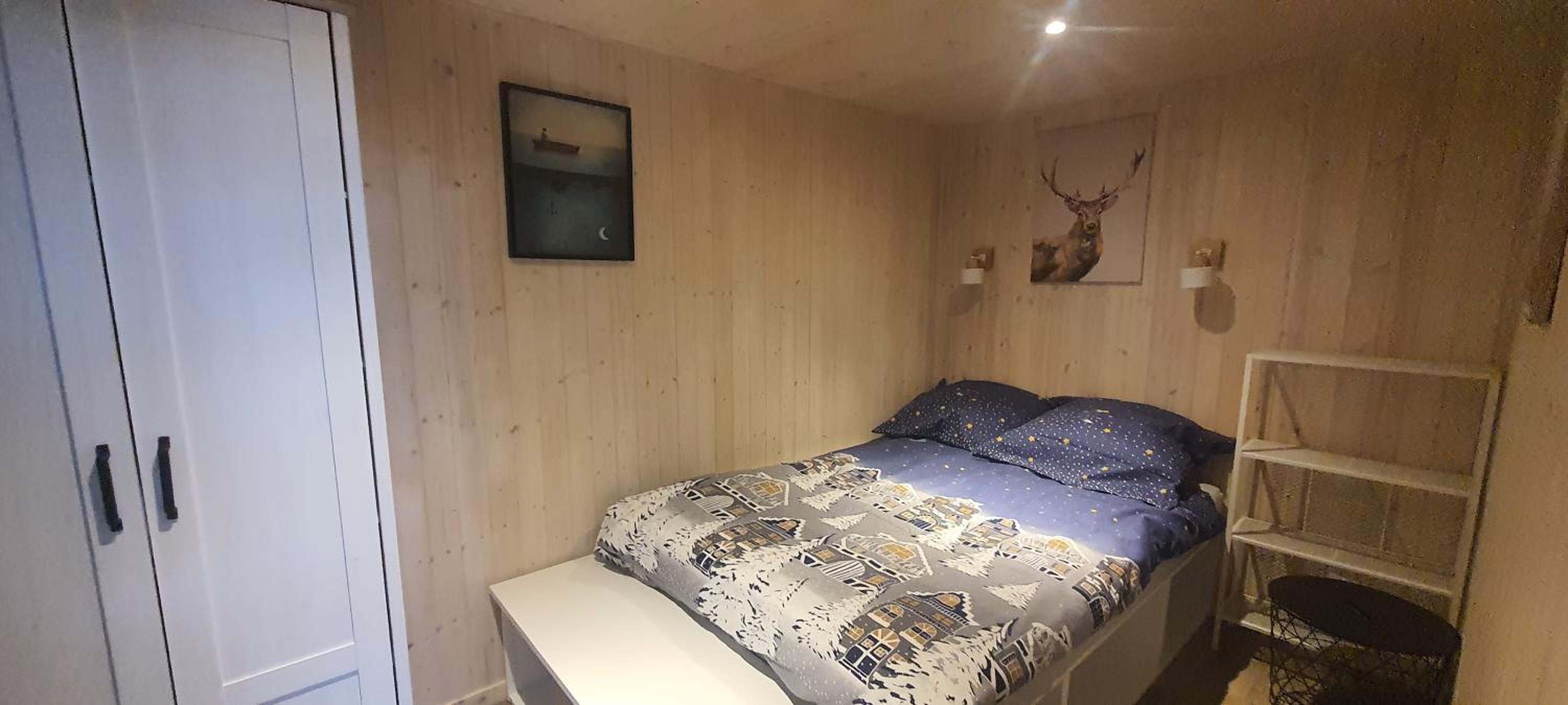 Domek Mazurski całoroczny nad jeziorem z sauną i Jacuzzi SPA