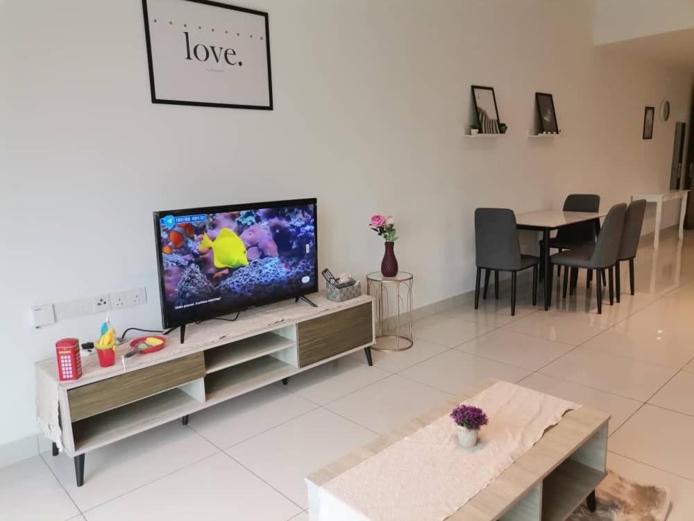 Sea/City Southkey Mosaic 2BR+4FREE @ Natol