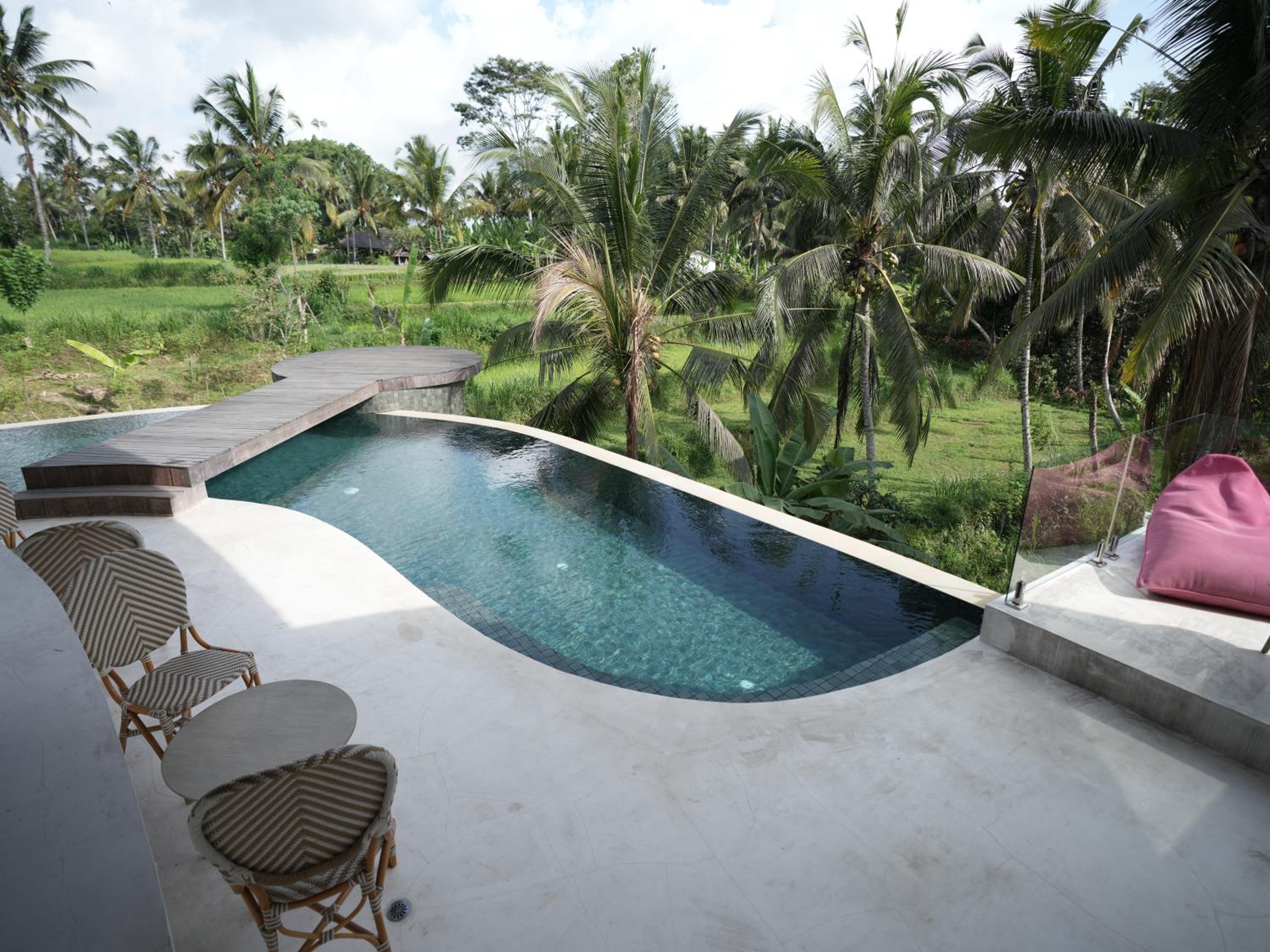 Daun Lebar Villas