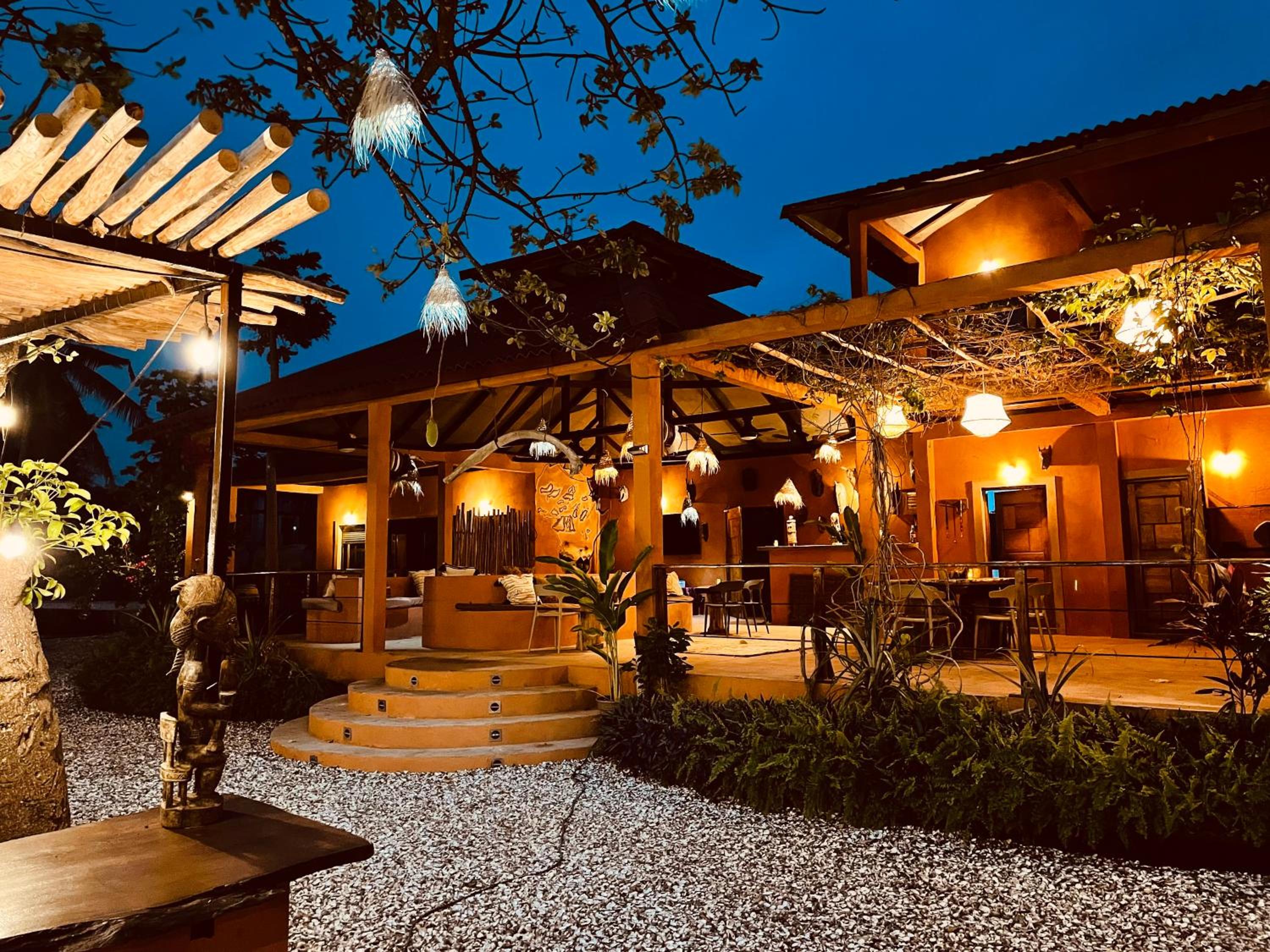 CAJOU LODGE view 2