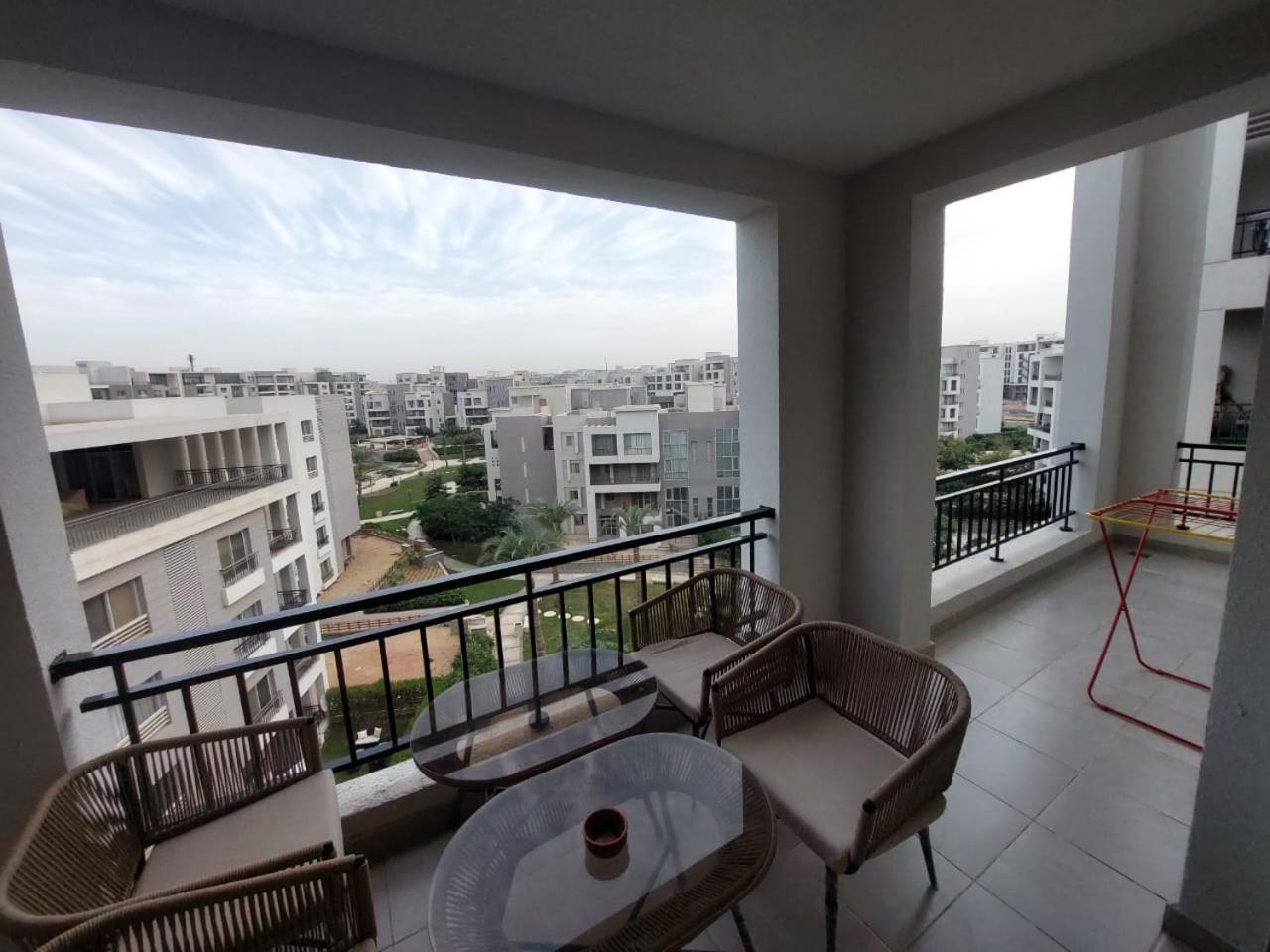 CFC, Luxurious 4BR Apartment, Remarkable value unbeatable Location