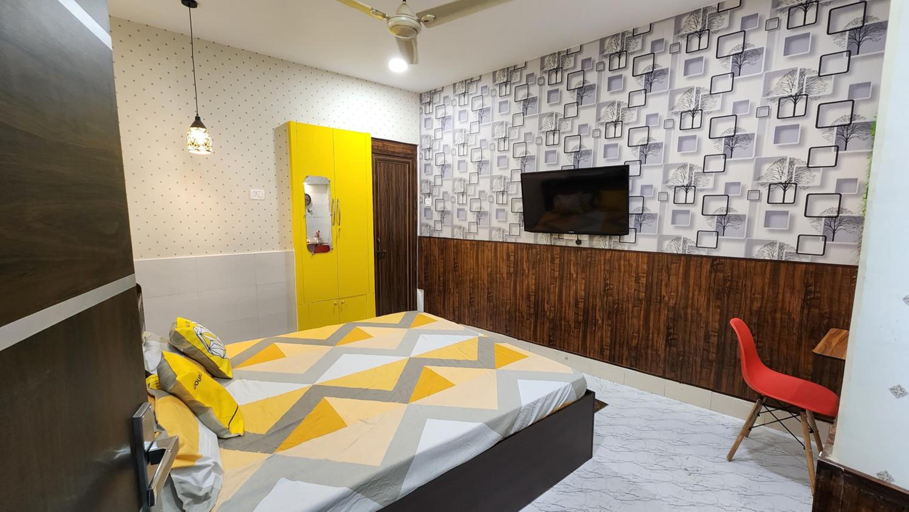 hotel room