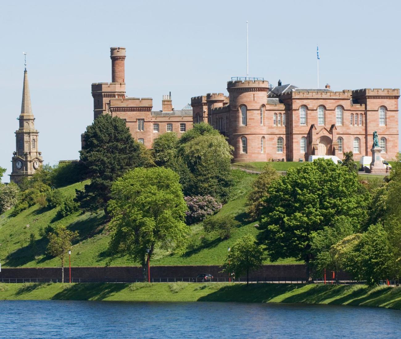 Comfortable, modern apartment with parking. Inverness. view 5
