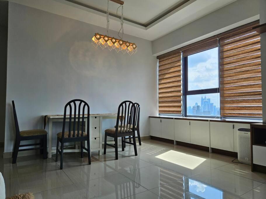 Premium Family Suite ArtePlus KLCC view Level30