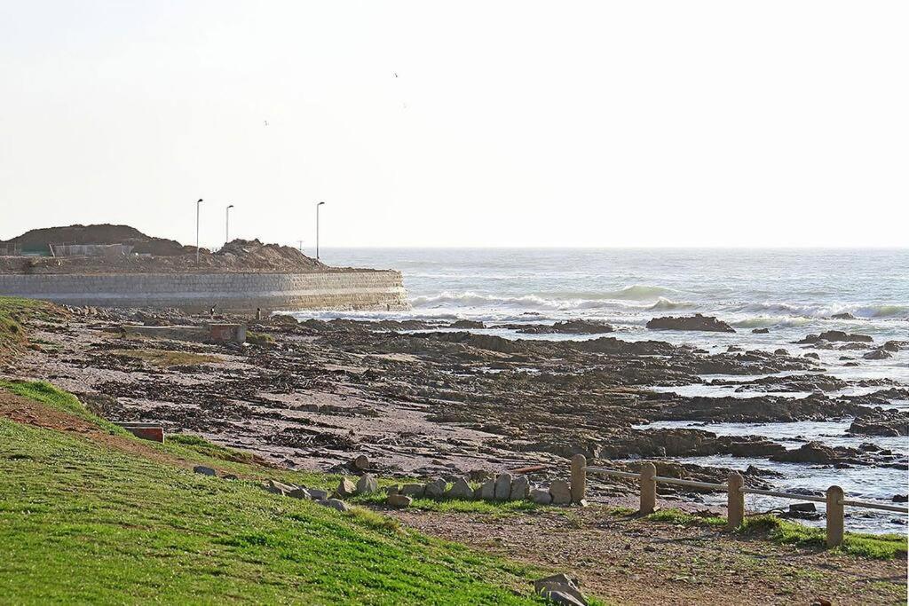 Studio 18 on the Golden Mile next to V&A Waterfront view 2