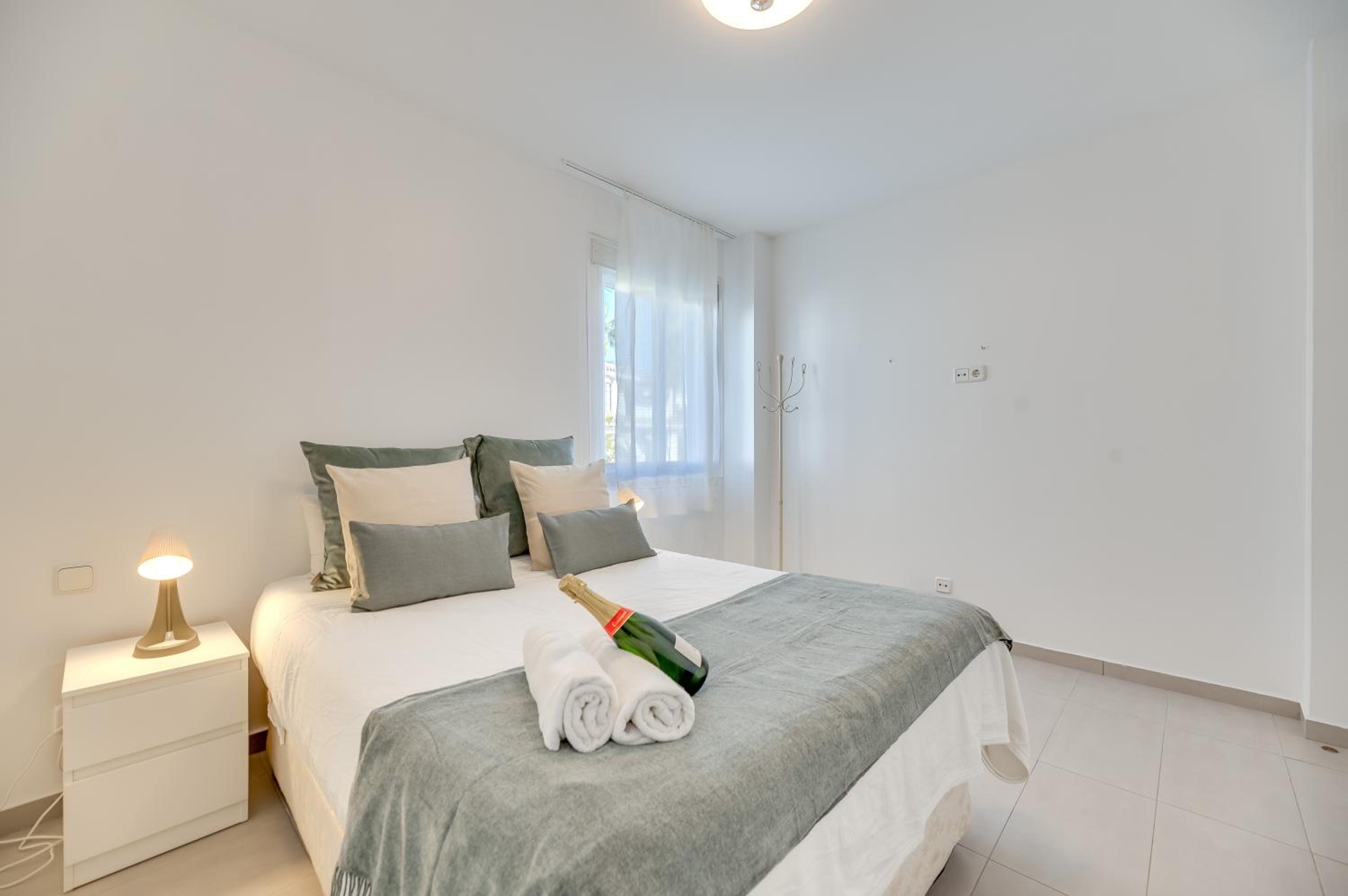 Cozy Pearl In Puerto Banus