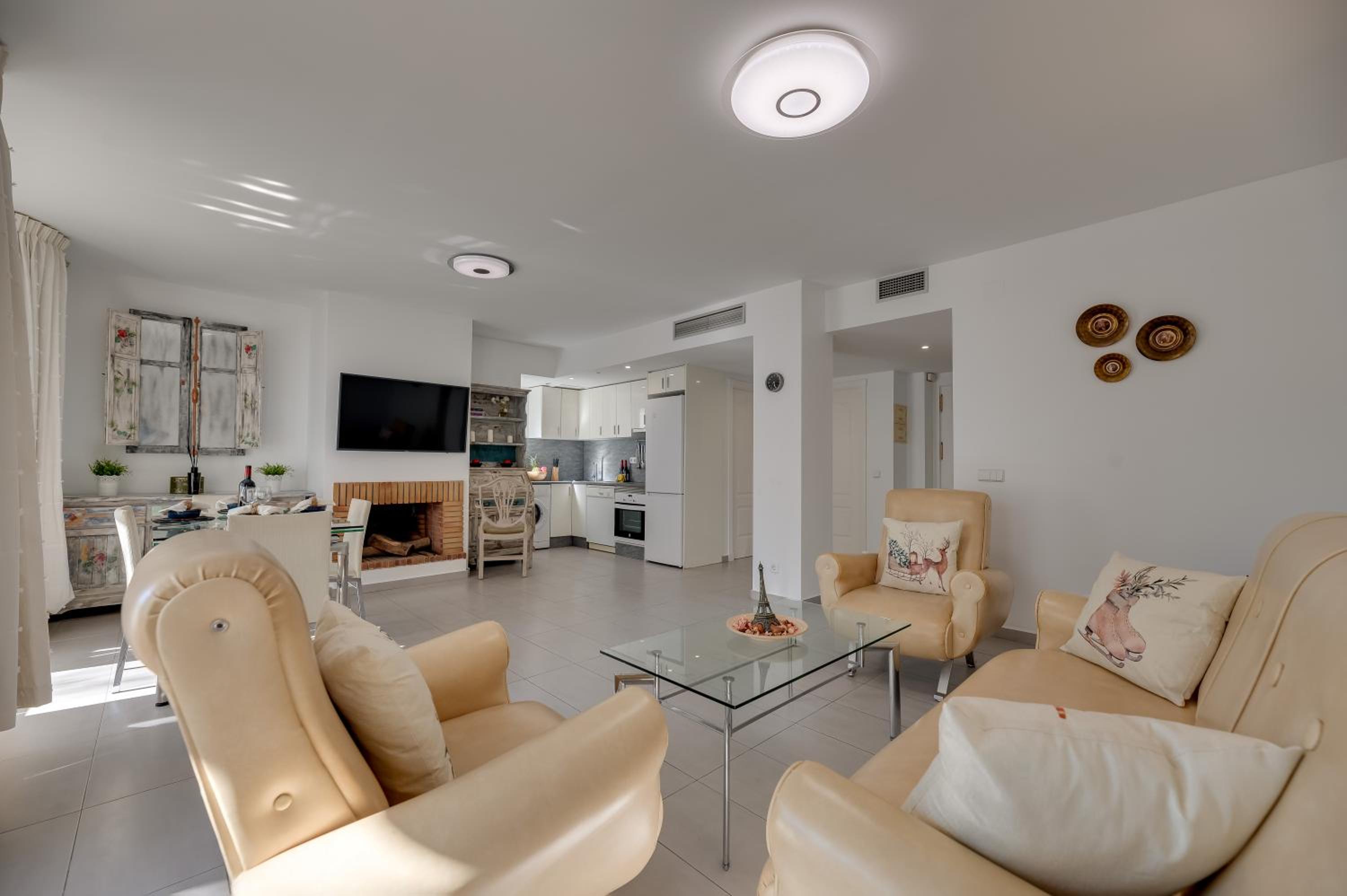 Cozy Pearl In Puerto Banus