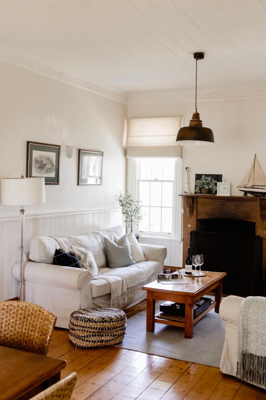 MARIGOLD COTTAGE Charming 1870s central Daylesford cottage