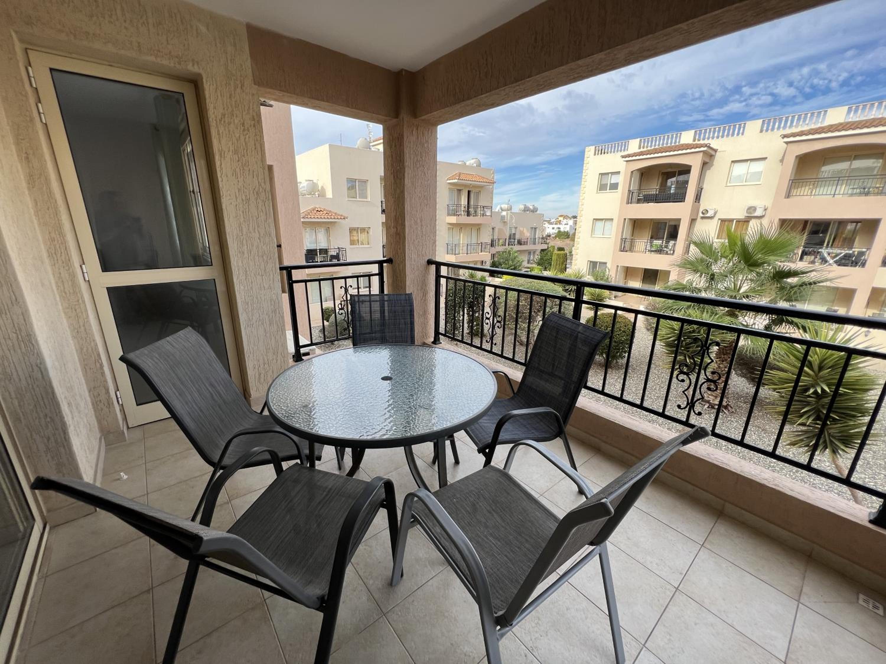 Royal-Seacrest Paphos-Center VIP