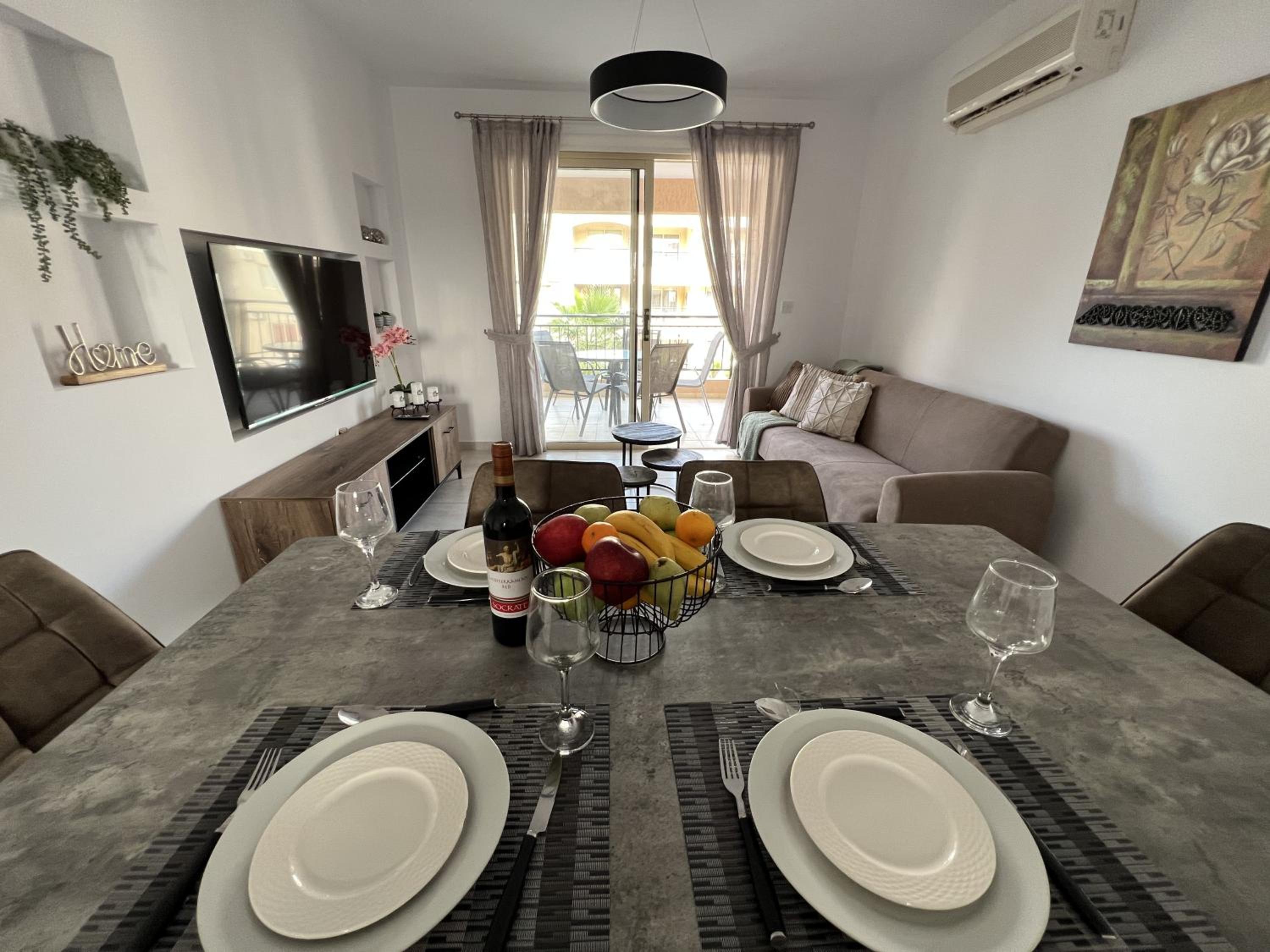 Royal-Seacrest Paphos-Center VIP
