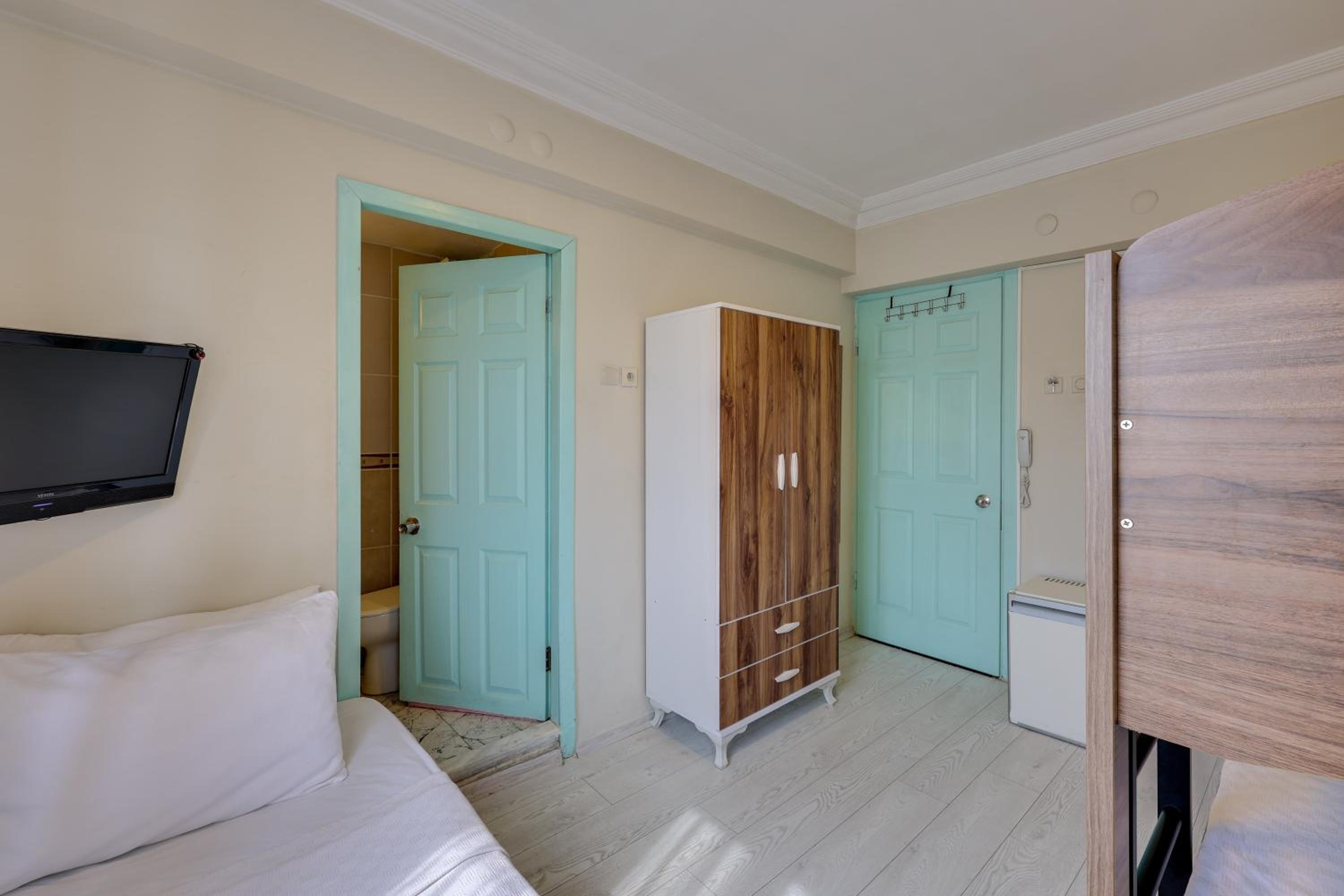 Hikmethan Otel - Image 16
