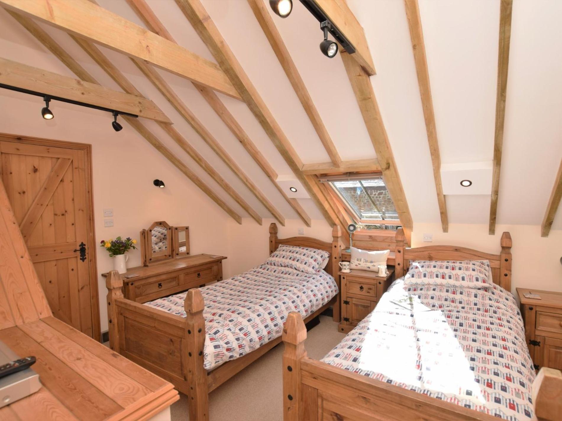 2 Bed in Bude oc-wooww view 4