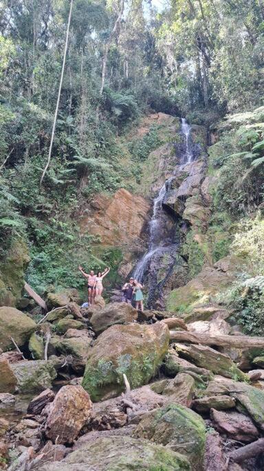 Cabana em Ouro Preto: represa mata caiaque e bike