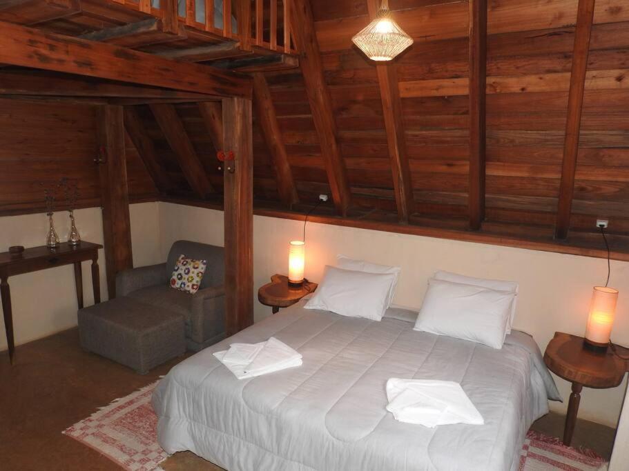 Cabana em Ouro Preto: represa mata caiaque e bike
