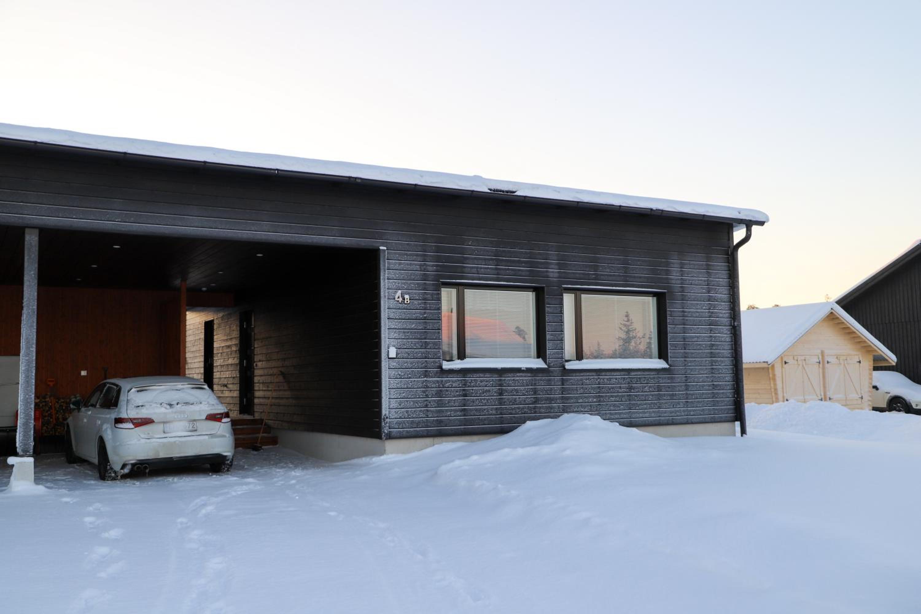 Modern semi-detached house with wonderful location!