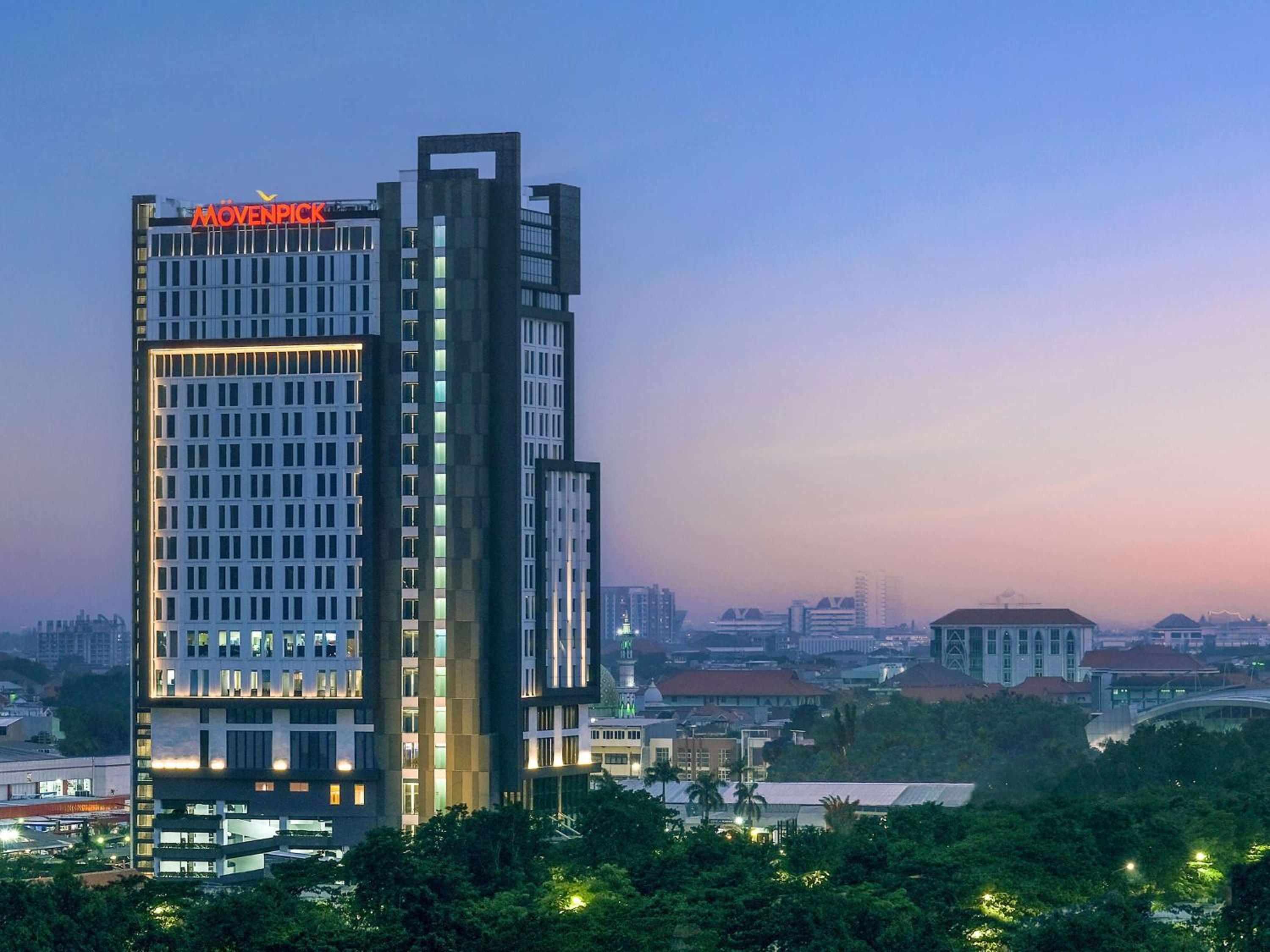 Hotel Movenpick Surabaya City