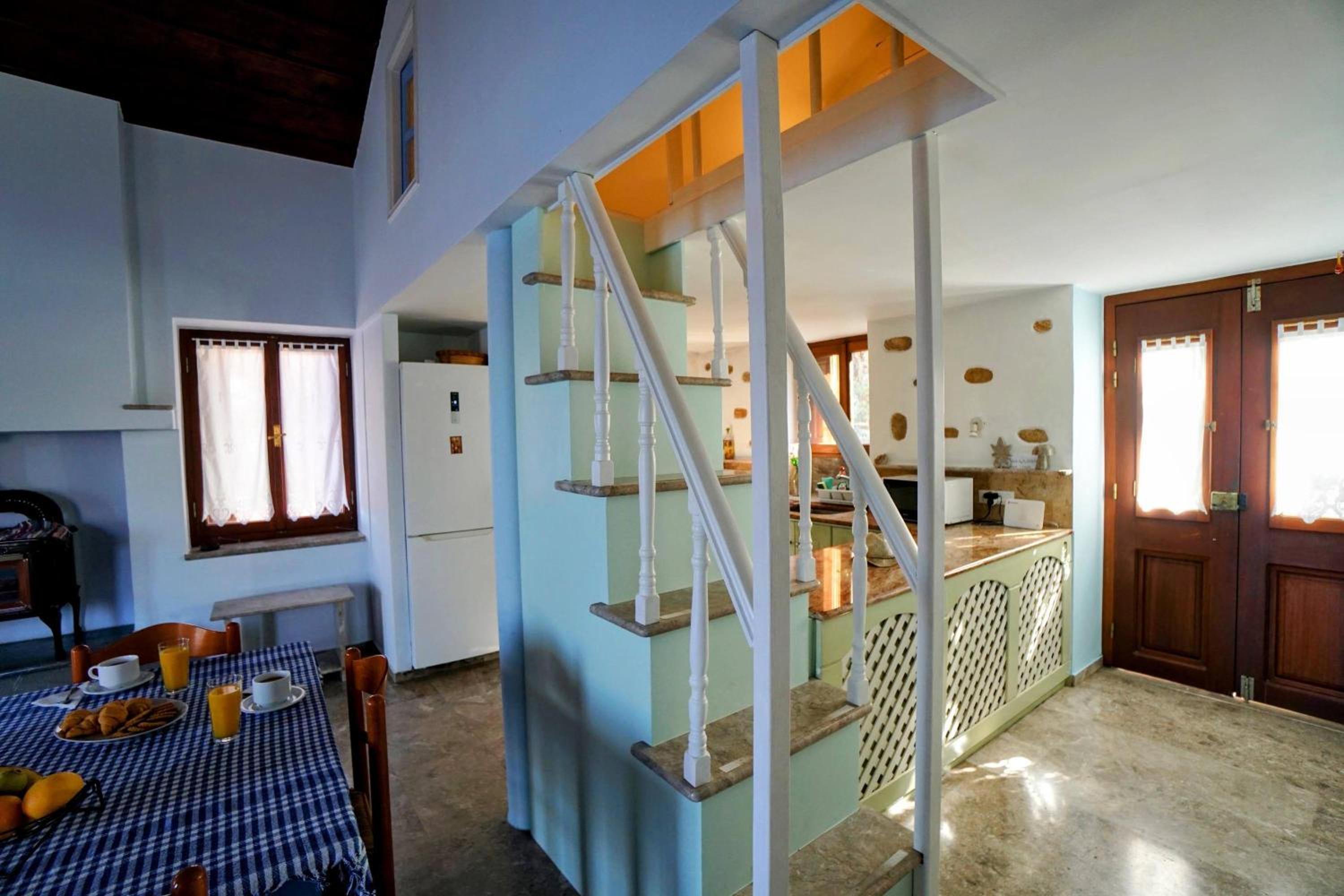 Petalo House