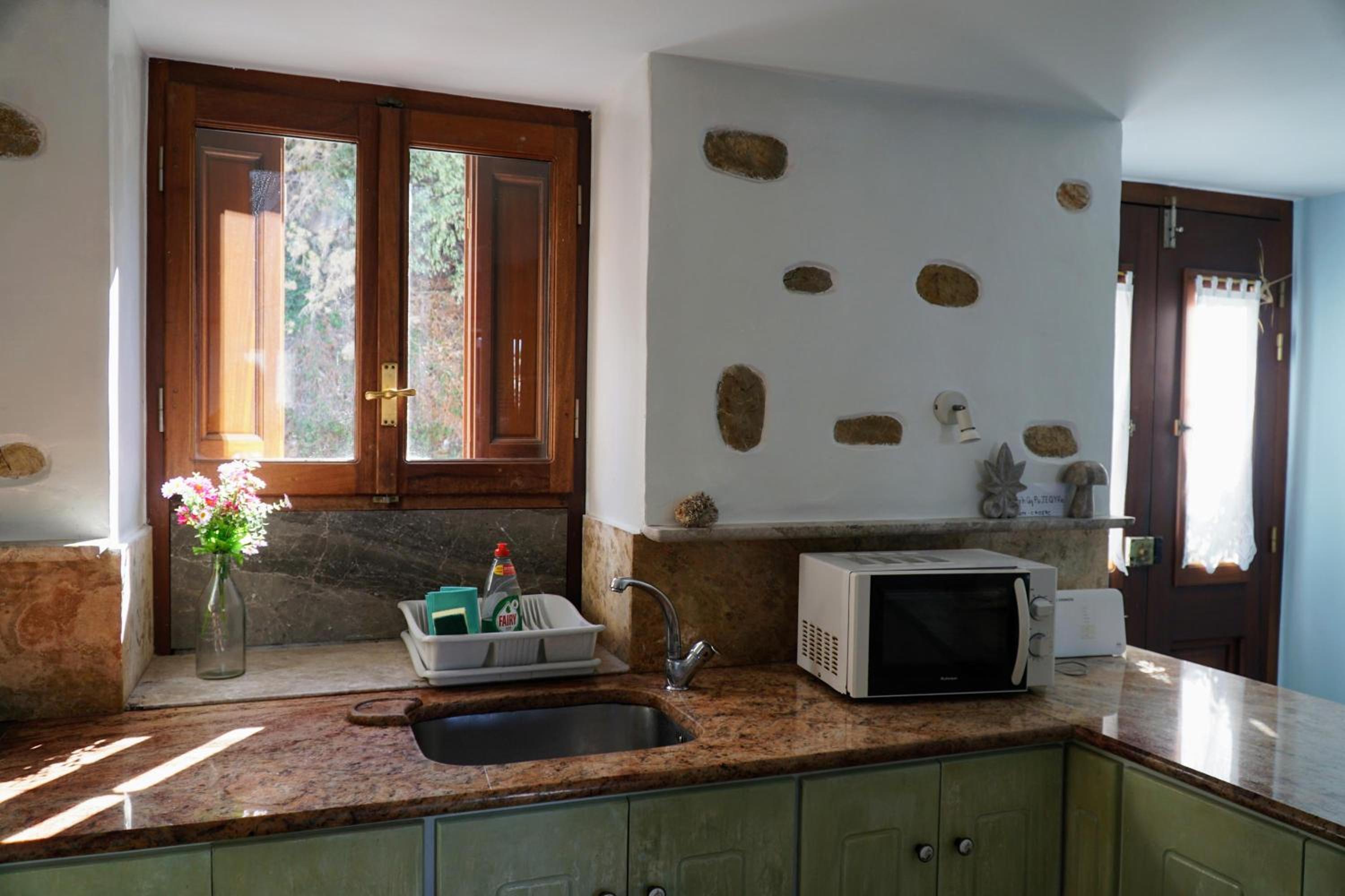 Petalo House