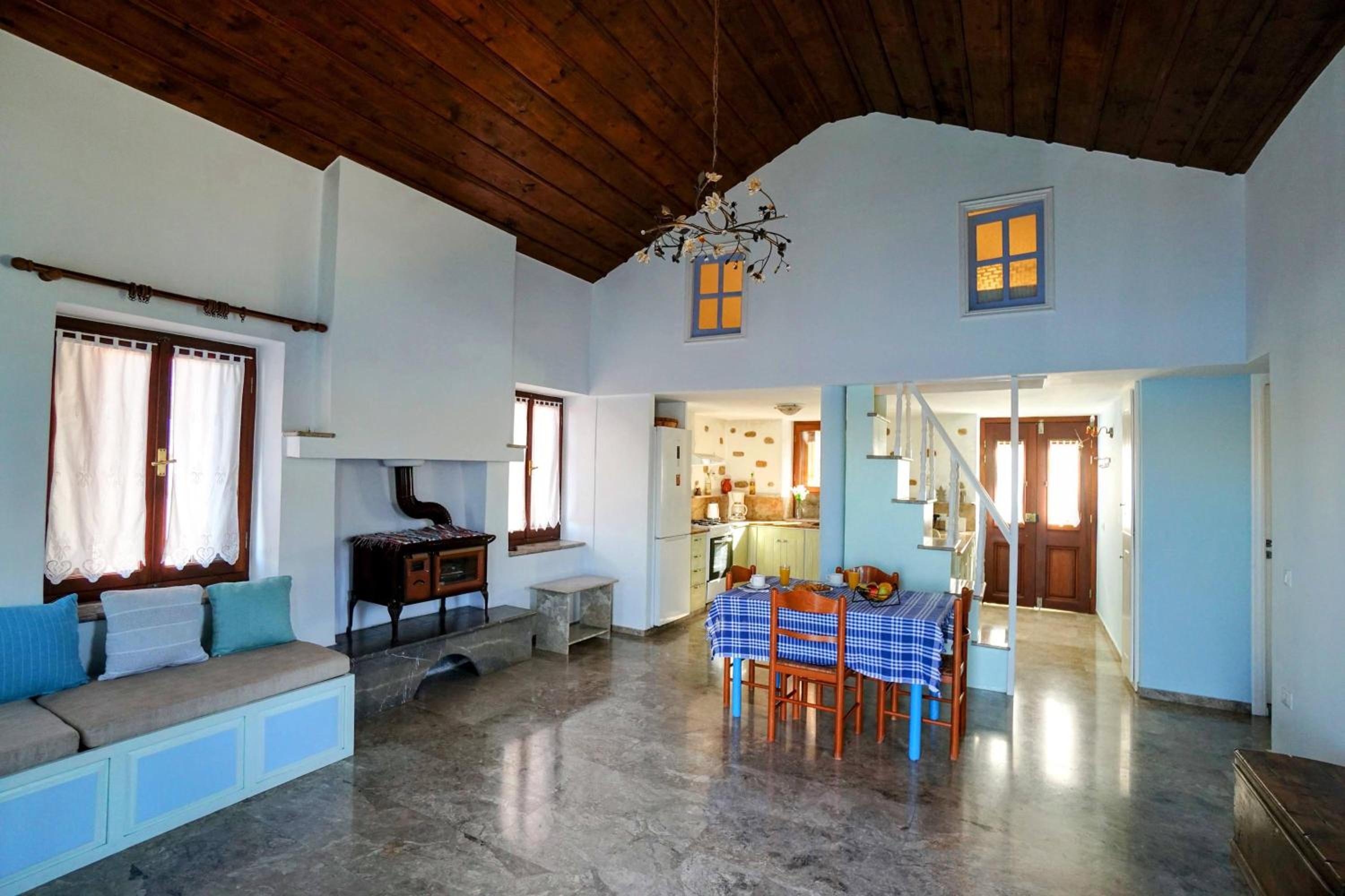Petalo House