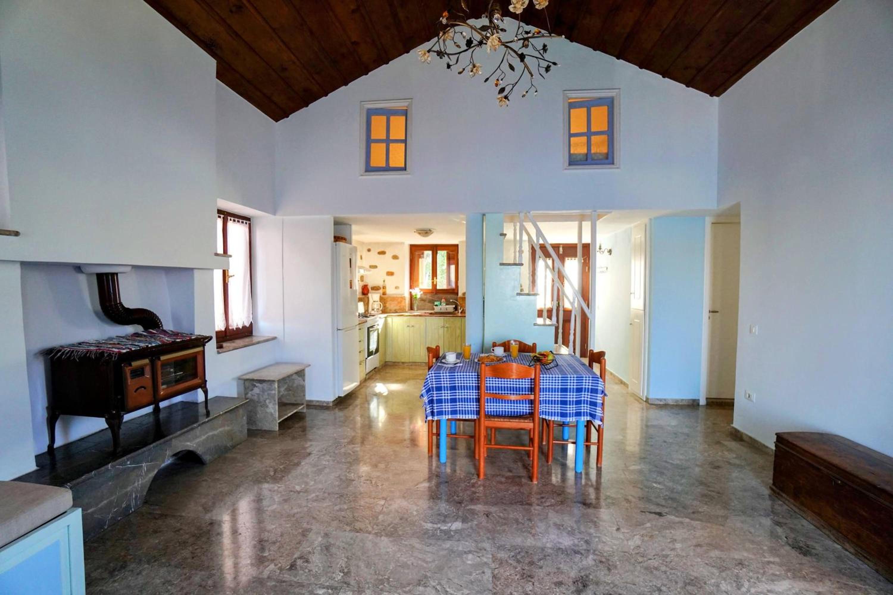 Petalo House
