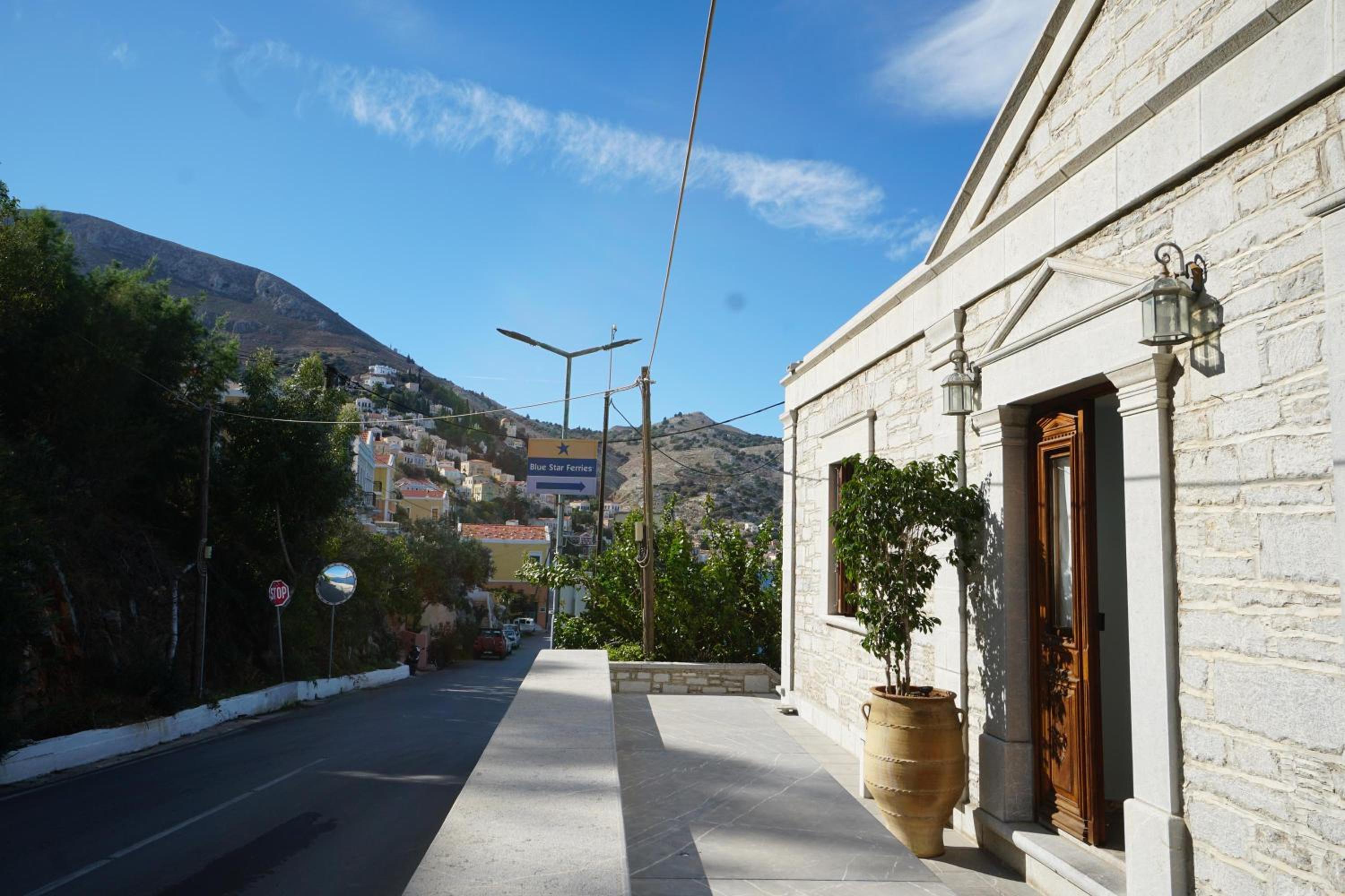 Petalo House