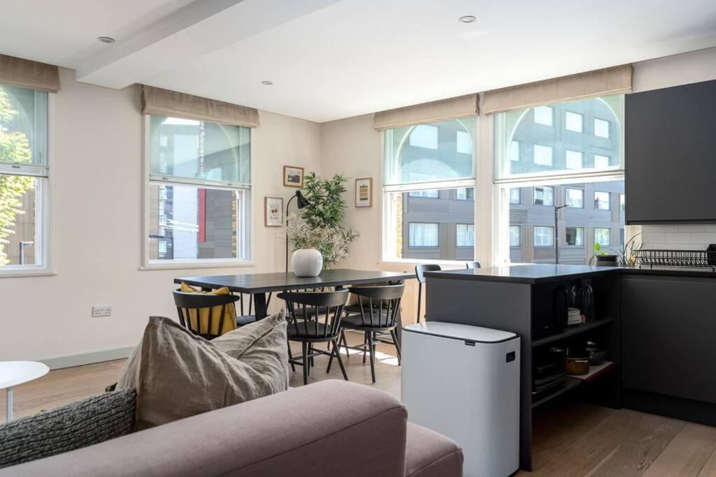 2 bedroom apartment in London Bridge