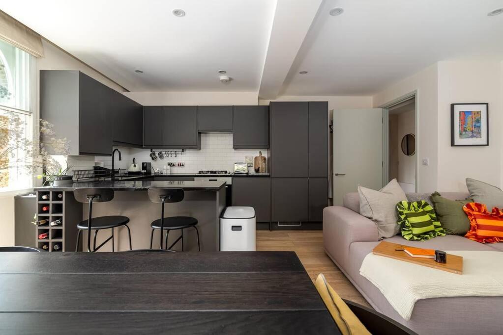2 bedroom apartment in London Bridge