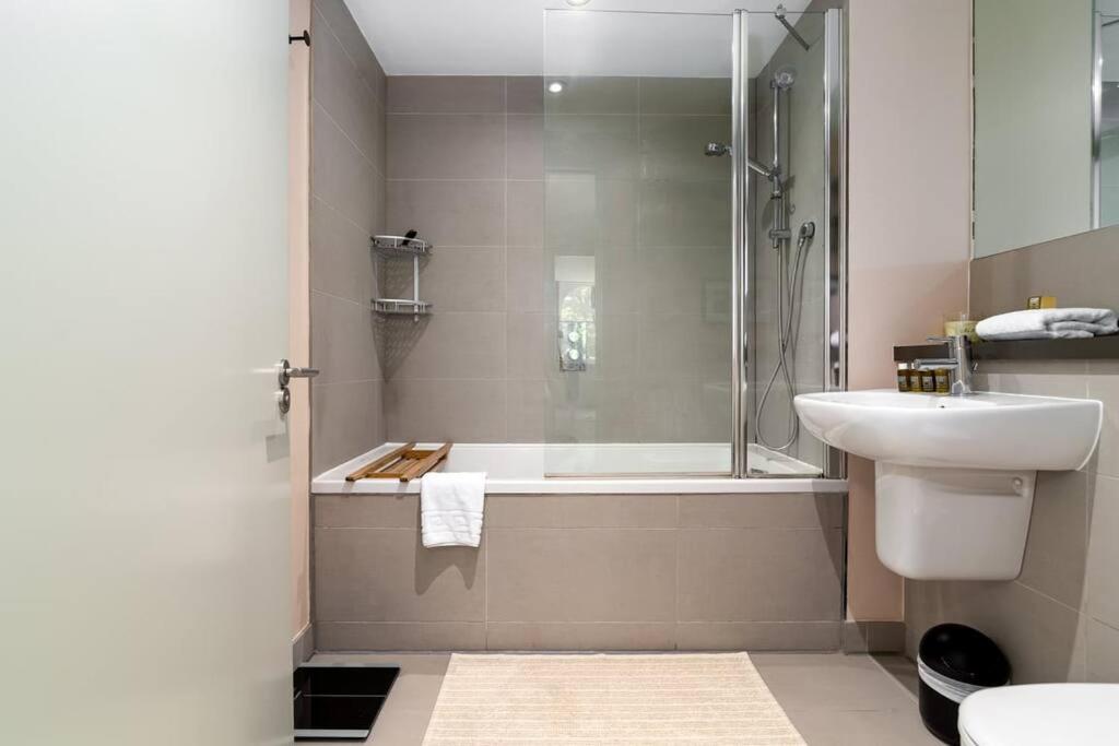 2 bedroom apartment in London Bridge