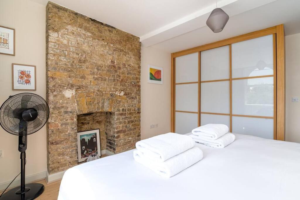 2 bedroom apartment in London Bridge