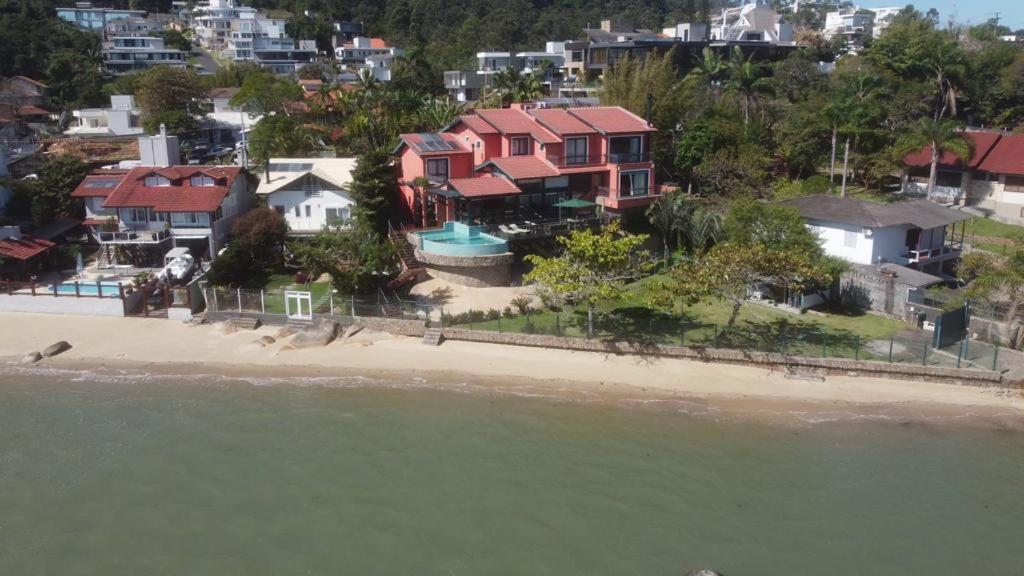 Vivenda da Magia Casa Floripa - Mansão Pé na Areia