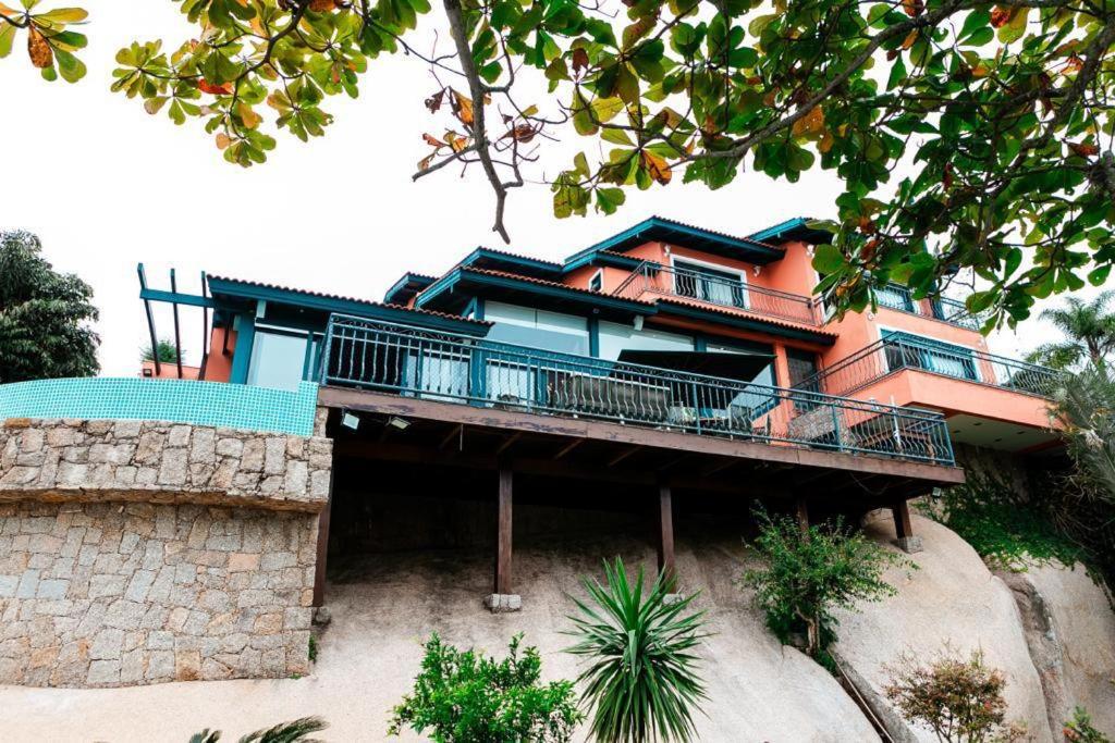 Vivenda da Magia Casa Floripa - Mansão Pé na Areia