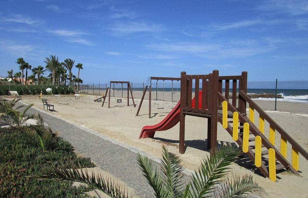 APARTAMENTO URBANIZACION 1ºLINEA DE PLAYA NUDISTA