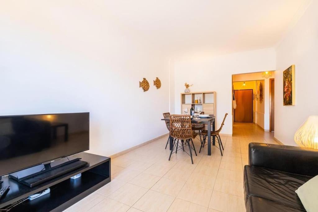 Solymar Apartment