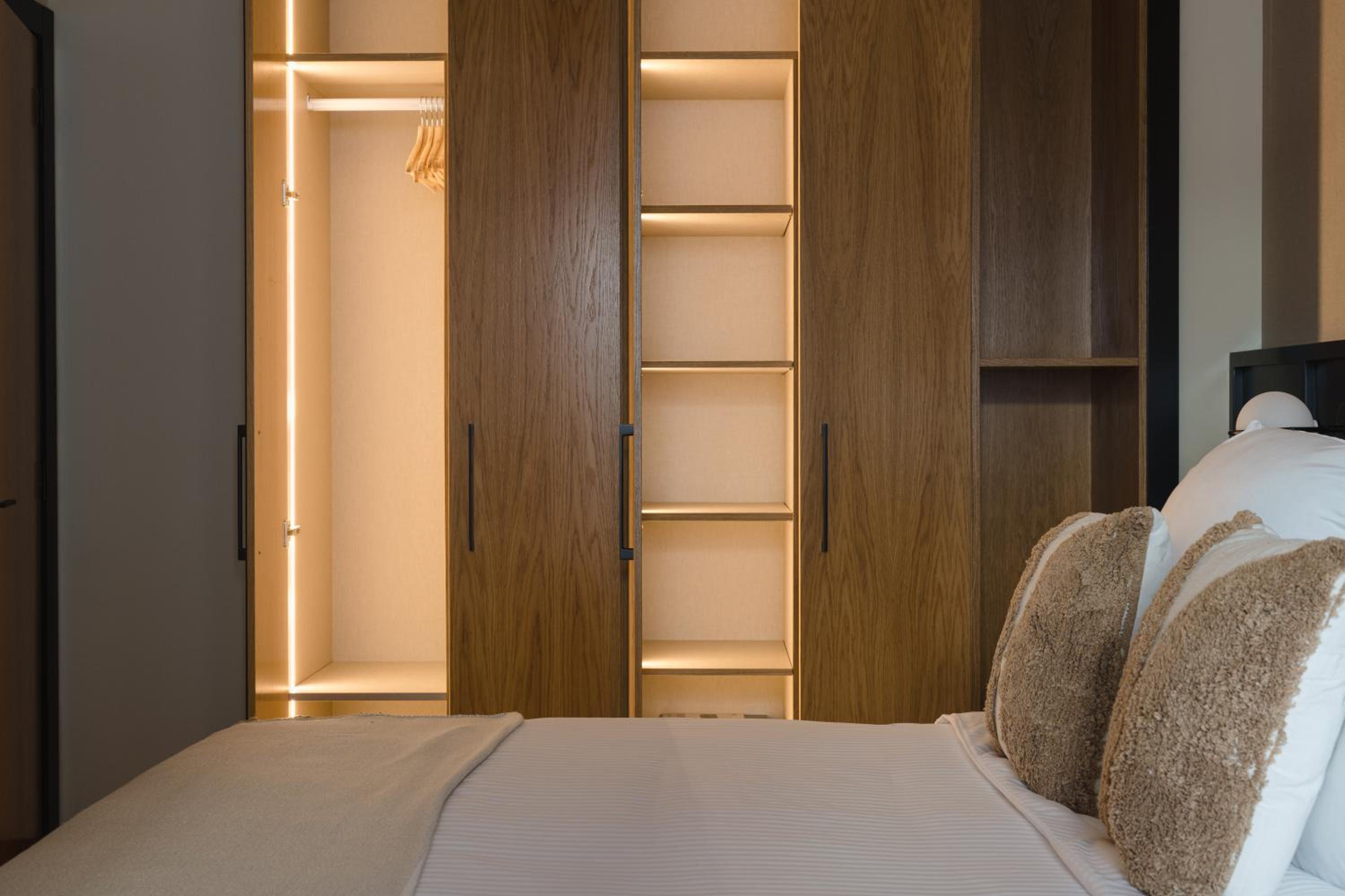 Blue Marina Suites - Boutique Apartments