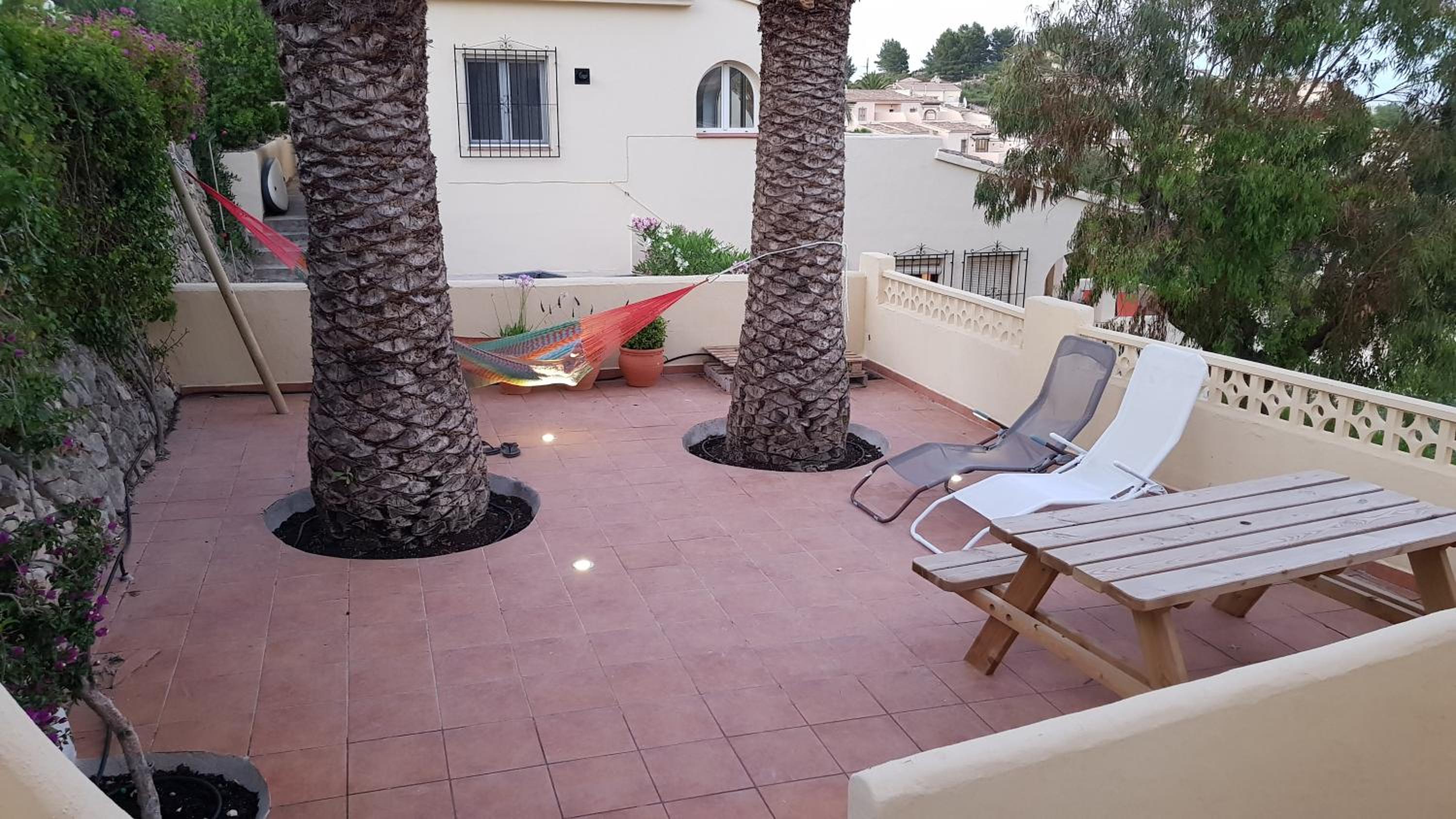 Casa Vista Moraira met fantastisch zeezicht en gemeenschappelijk zwembad