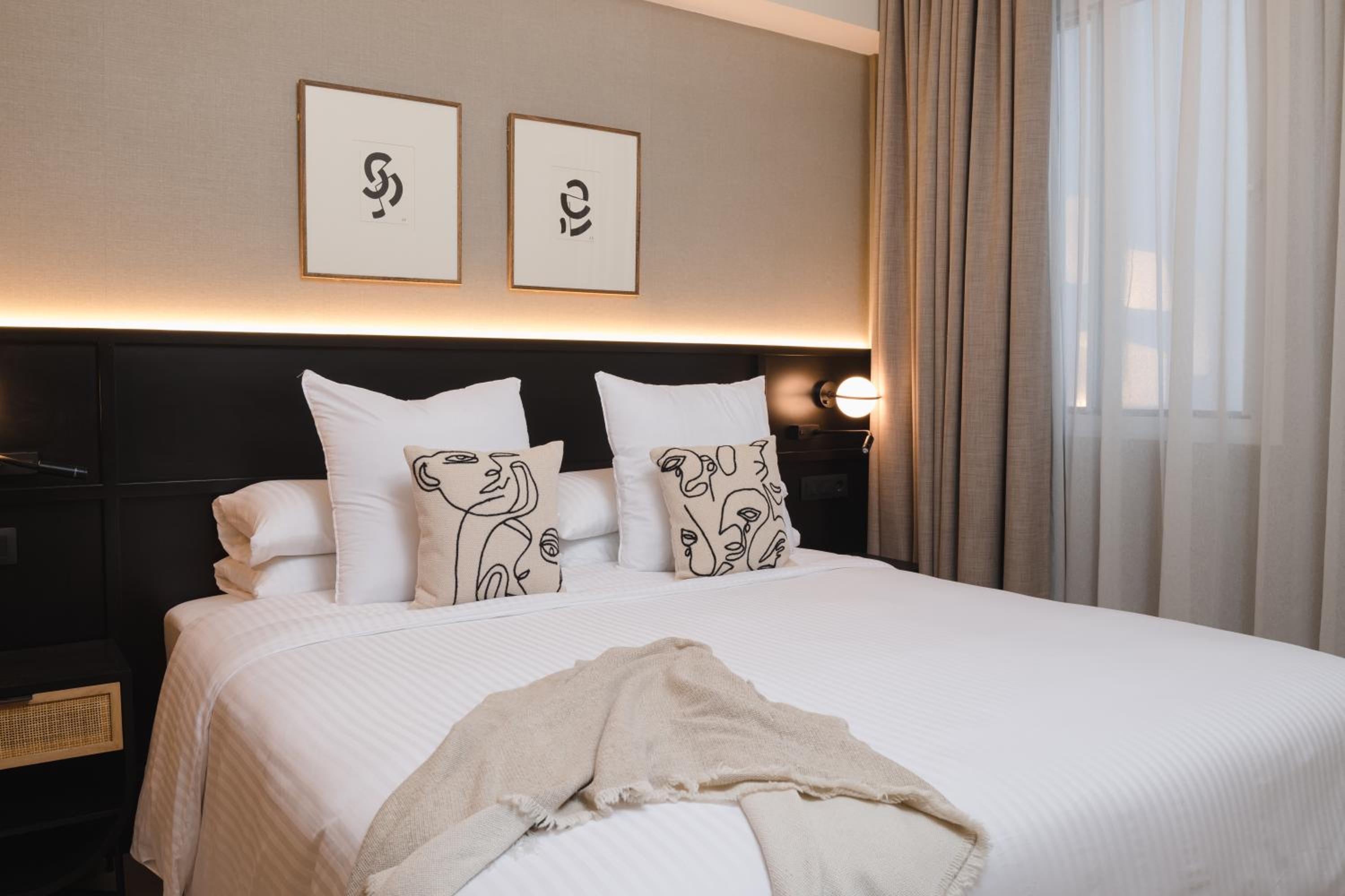 Blue Marina Suites - Boutique Apartments