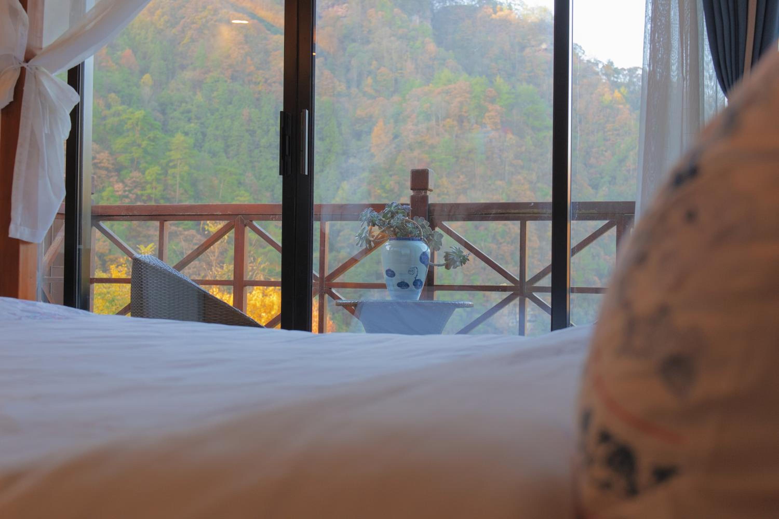 Zhangjiajie Mount View Cottage