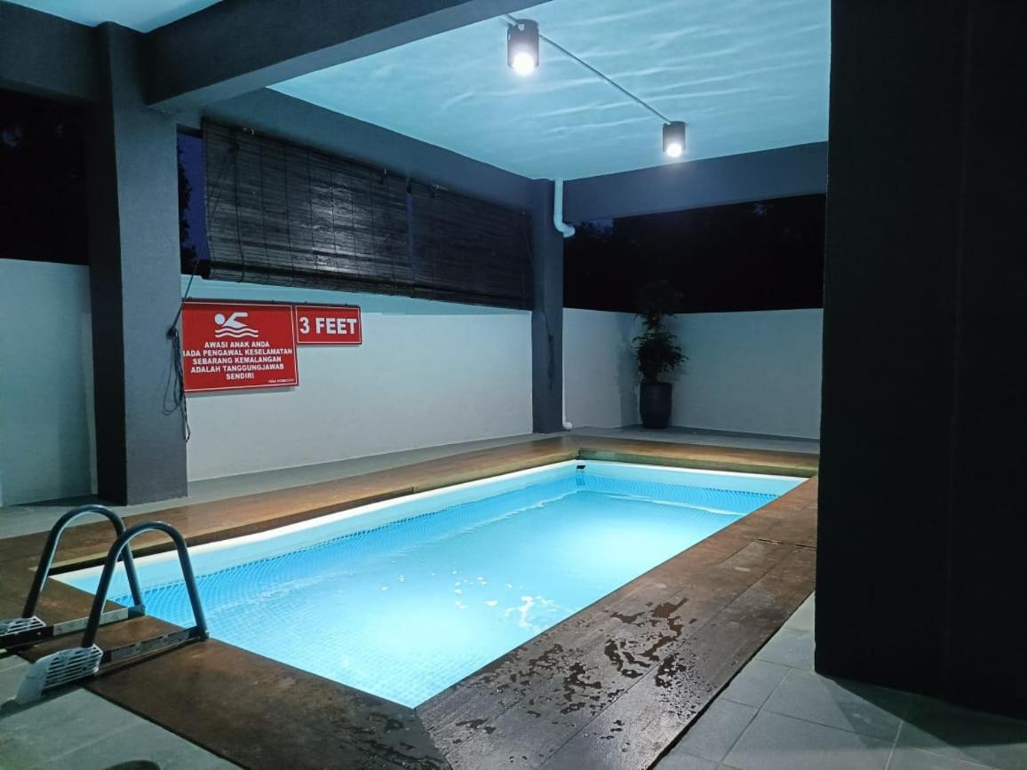 RINA HOMESTAY Kemaman - main view