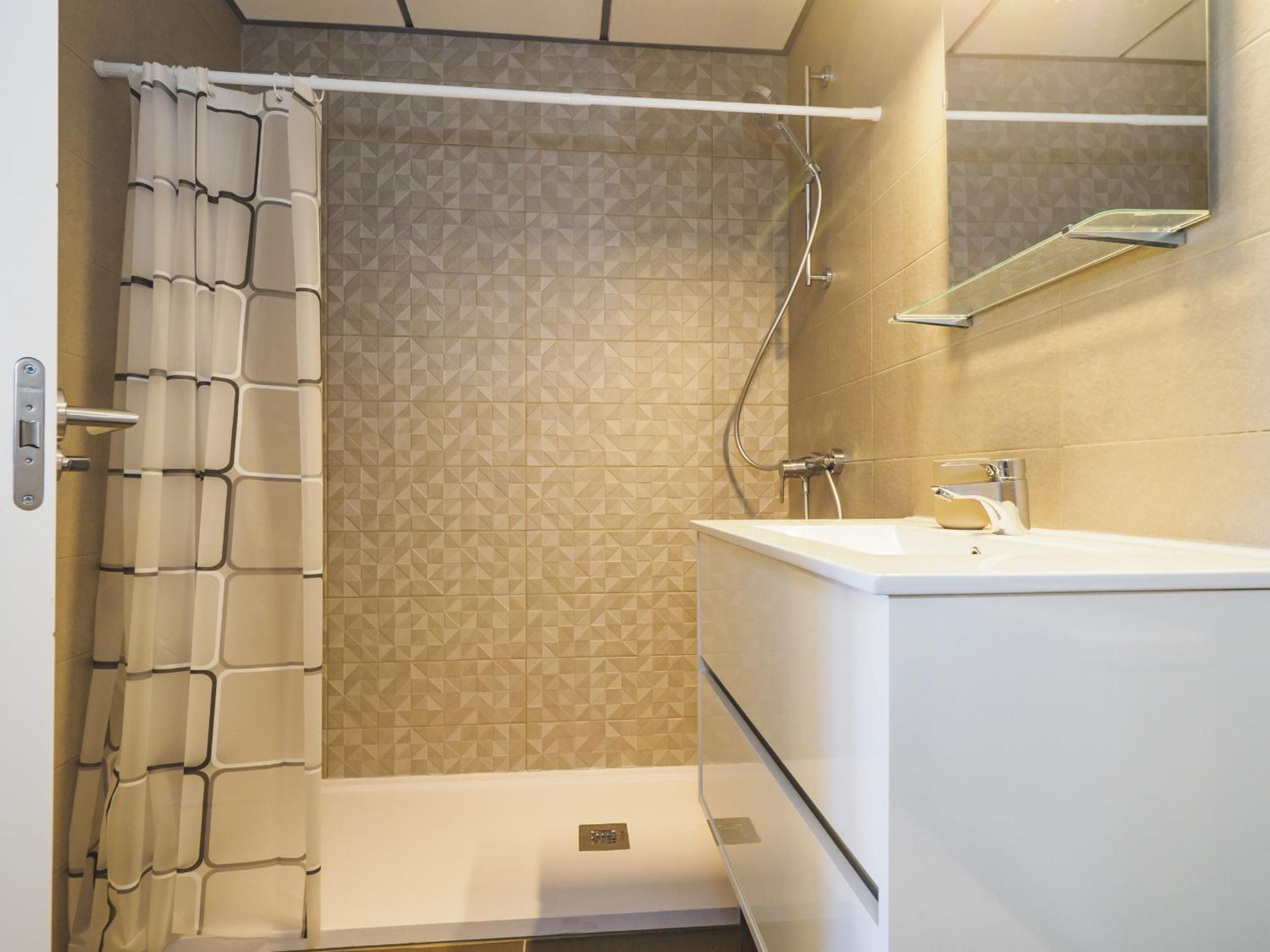 Cubo's Marques Apartment with Free Parking