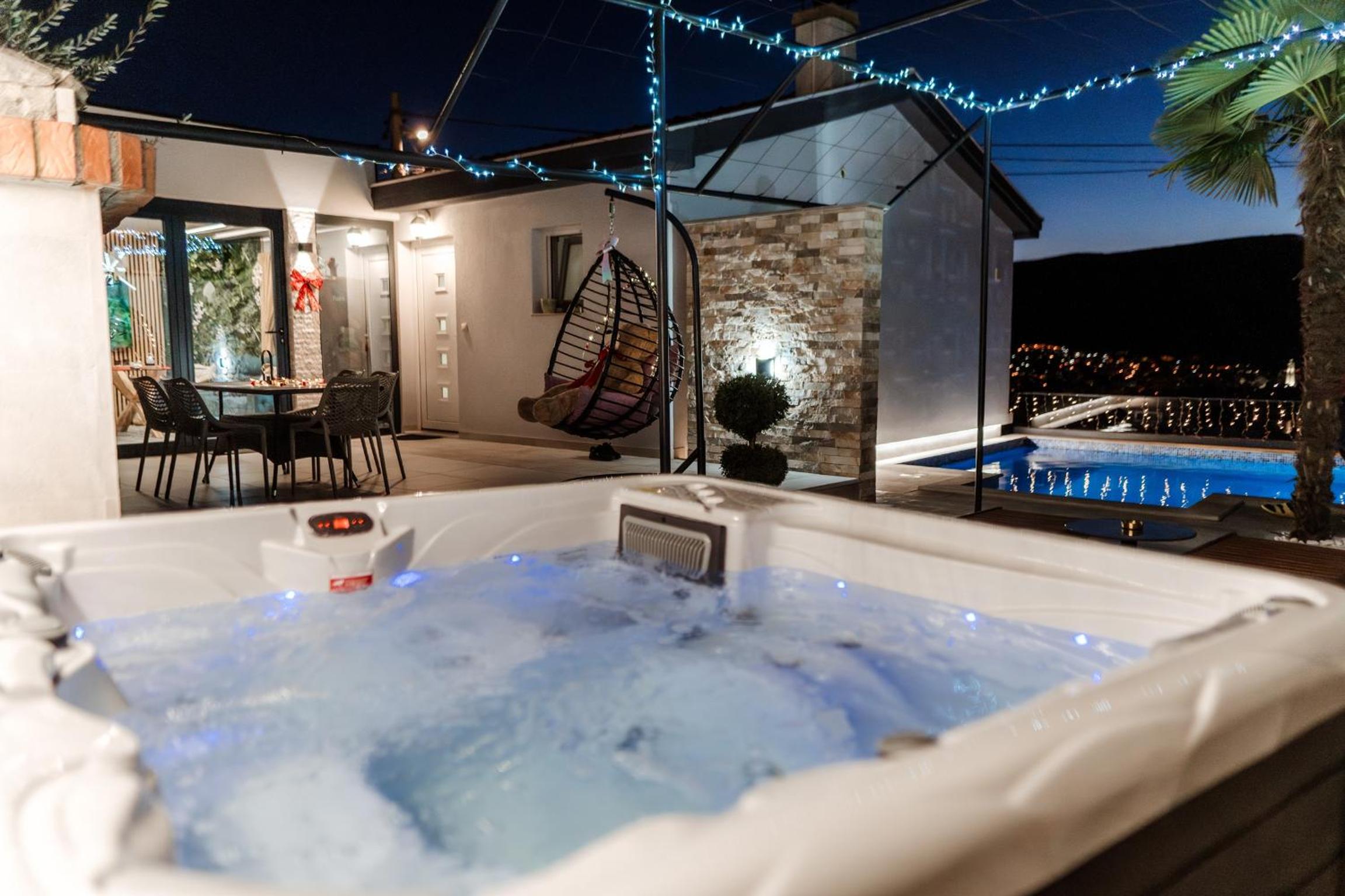 Villa View Mostar with Jacuzzi & Heated Pool